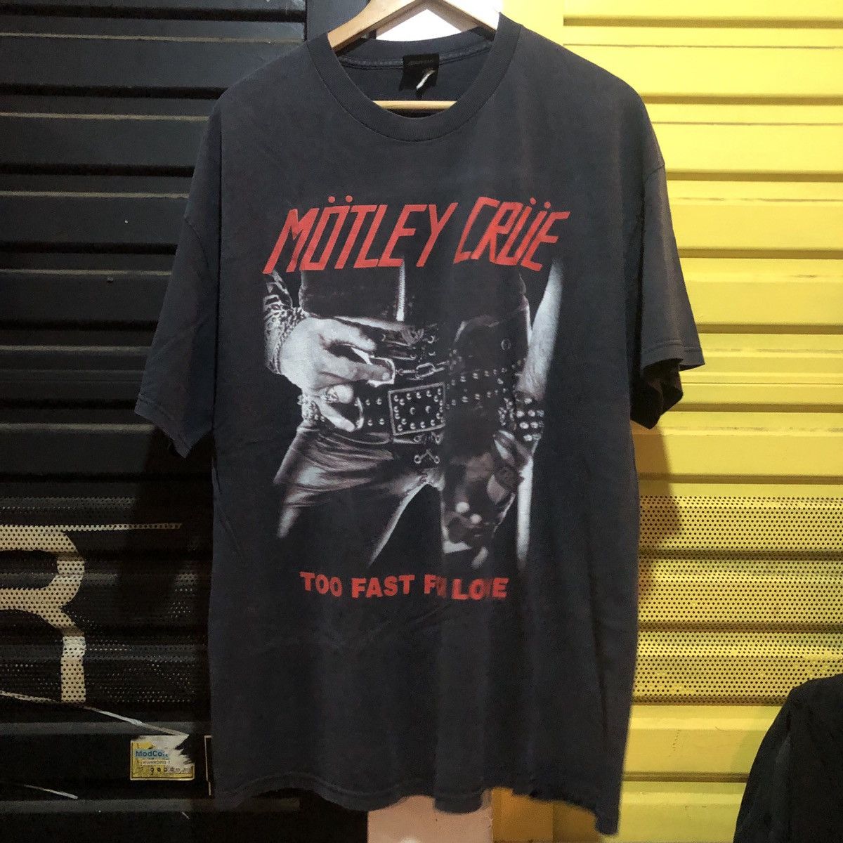 Motley Crue too fast for love Band Tee