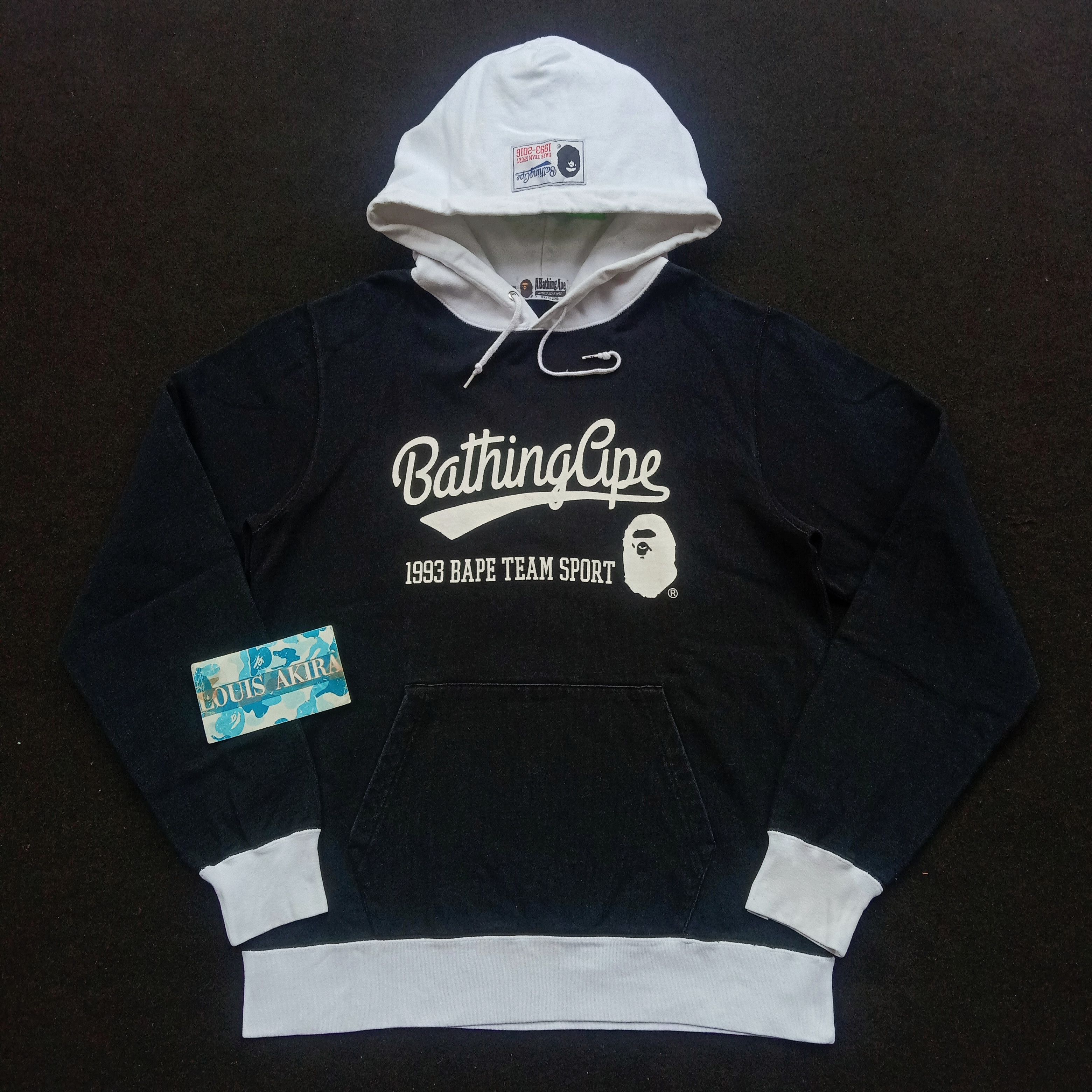 Bape Bathing Ape Pullover Hoodie (2016) Size US L / EU 52-54 / 3 - 1 Thumbnail