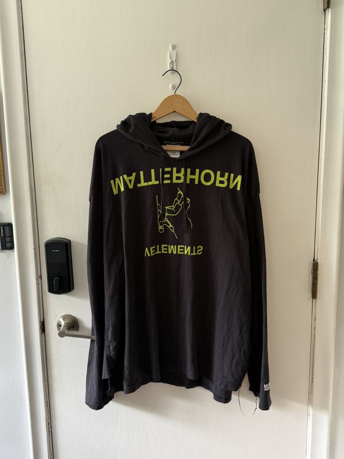 VETEMENTS 18ss MATTERHORM パーカー デムナ XS Vetements Vetements - SS18 Matterhorn Hoodie | Grailed