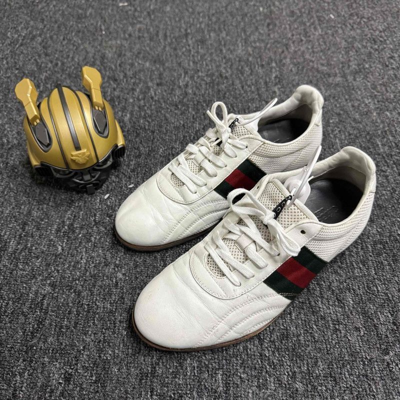 Gucci Gucci White Derbies with Iconic Stripes - Size US 8 / EU 41 - 1 Thumbnail