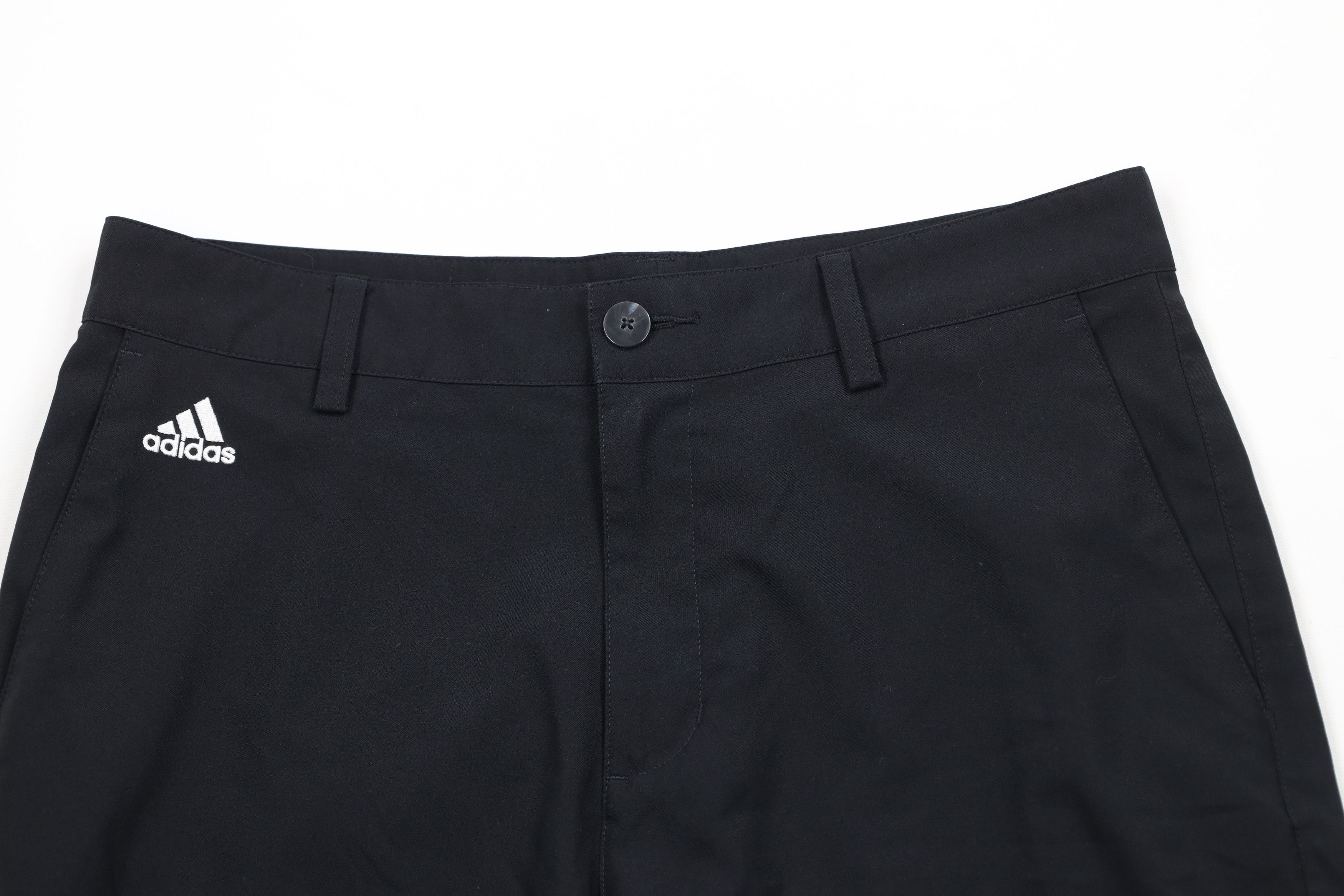 Adidas × Vintage Adidas Golf Spell Tech Golfing Chino Shorts Black Polyester Size US 30 / EU 46 - 2 Thumbnail