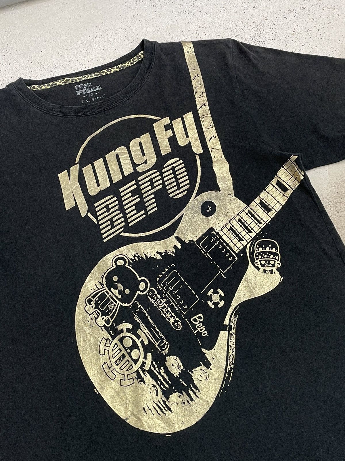 Japanese Brand One Piece Kungfu Bepo Guitarist Pirates of Heart Size US M / EU 48-50 / 2 - 4 Thumbnail