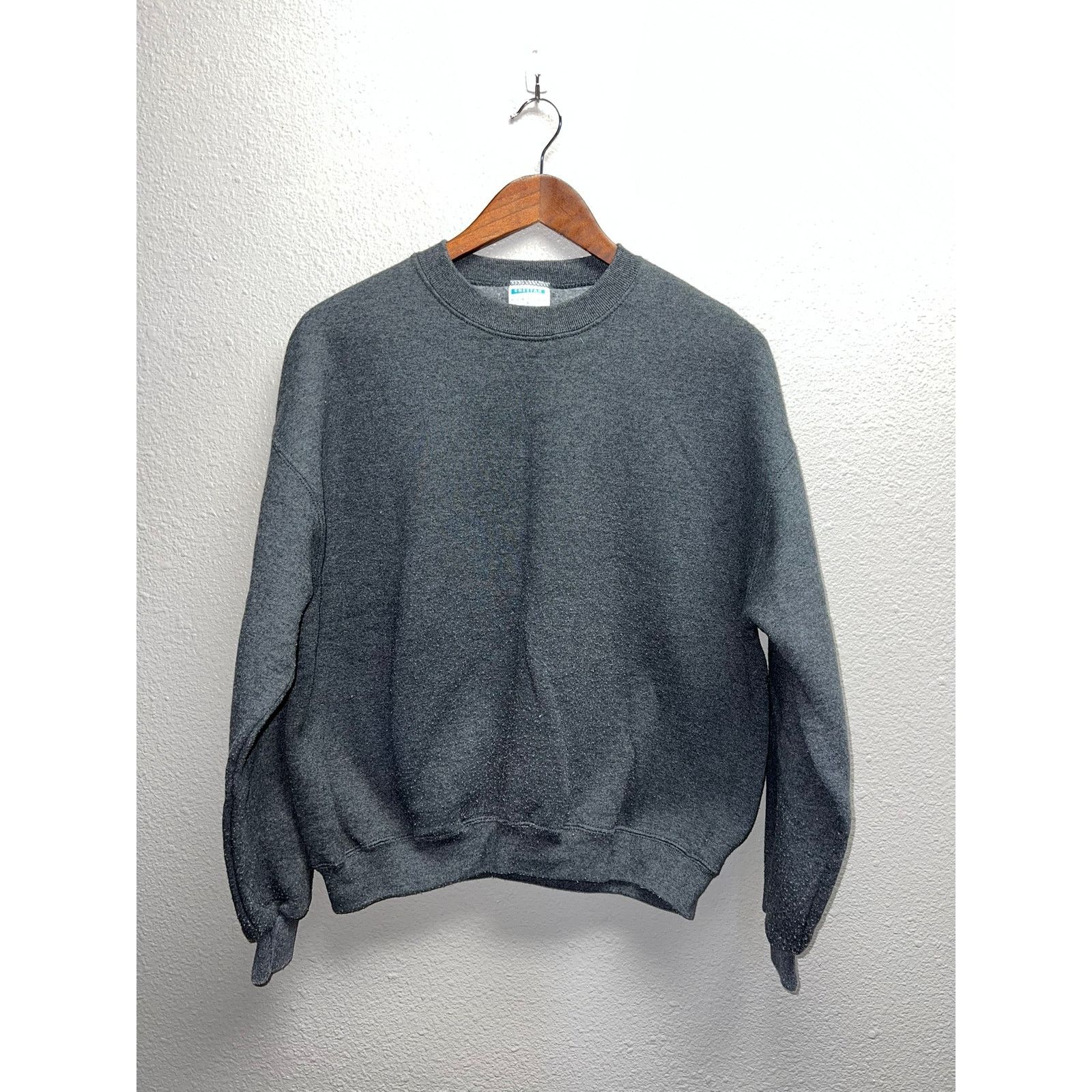 Vintage Vintage Gray Blank Sweatshirt Crewneck Cheetah VTG 90s M Size US M / EU 48-50 / 2 - 1 Thumbnail