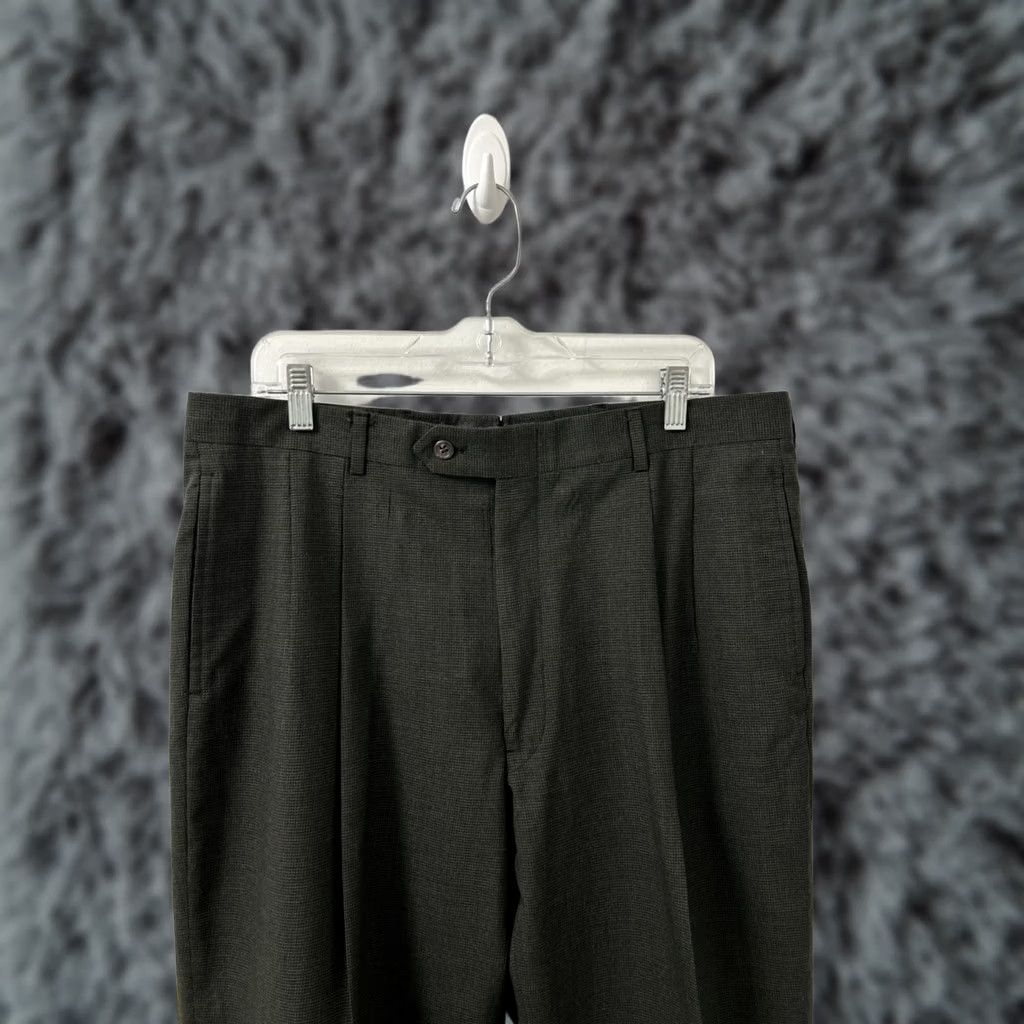 Jos. A. Bank VINTAGE Jos A Bank Pants Mens Size 36x31 Green 100% Wool Pleated Cuffed Dress Pants Zipper Closure Regular Straight USA Theme Mens Size US 36 / EU 52 - 1 Thumbnail