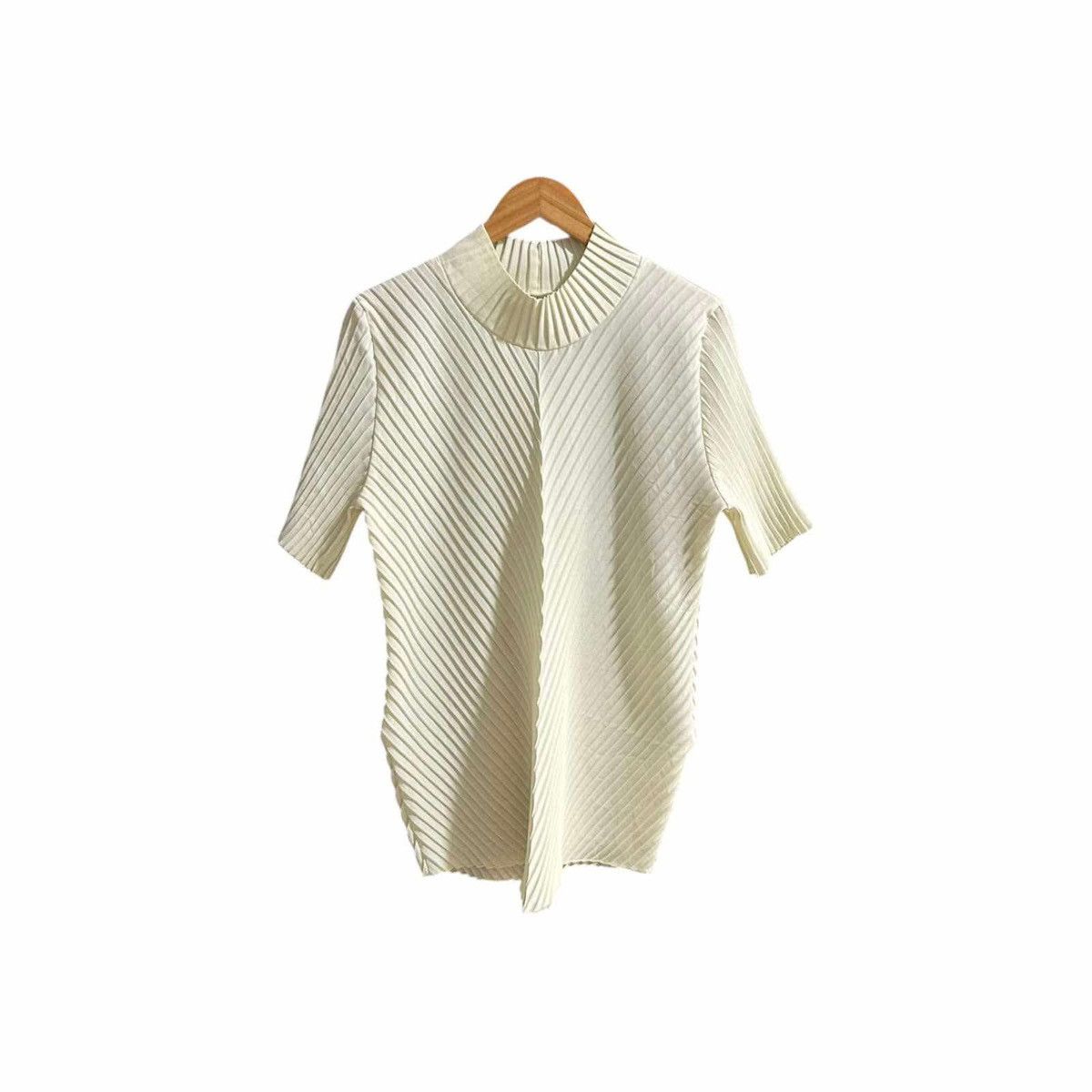 Japanese Brand 🔥Japanese Asymmetric Diagonal Pleats Tee Issey Miyake Style Size US L / EU 52-54 / 3 - 1 Thumbnail