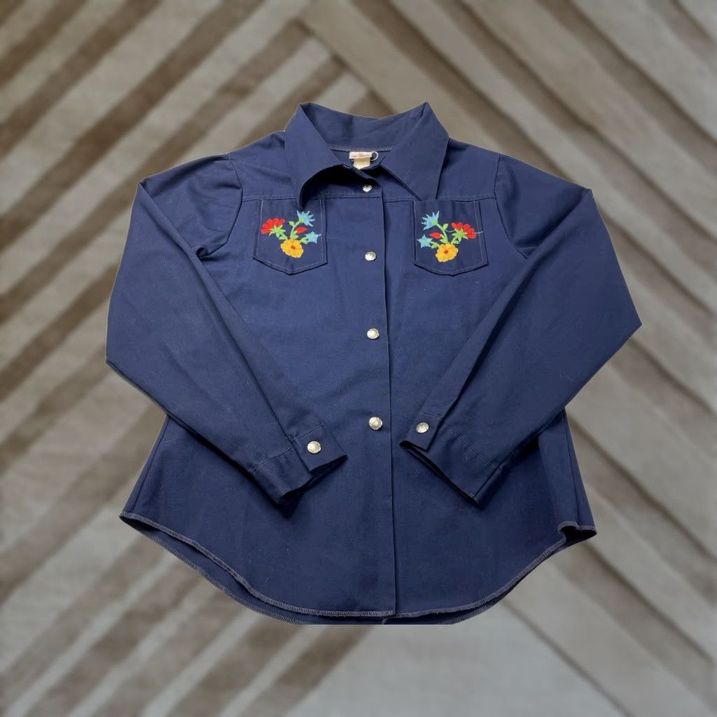 Sears VINTAGE Sears Shirt Girls 16.5 70s Floral Embroidered Blue Long Sleeve Cotton Blend Snap Buttons Girls Mens? Size US XL / EU 56 / 4 - 1 Thumbnail