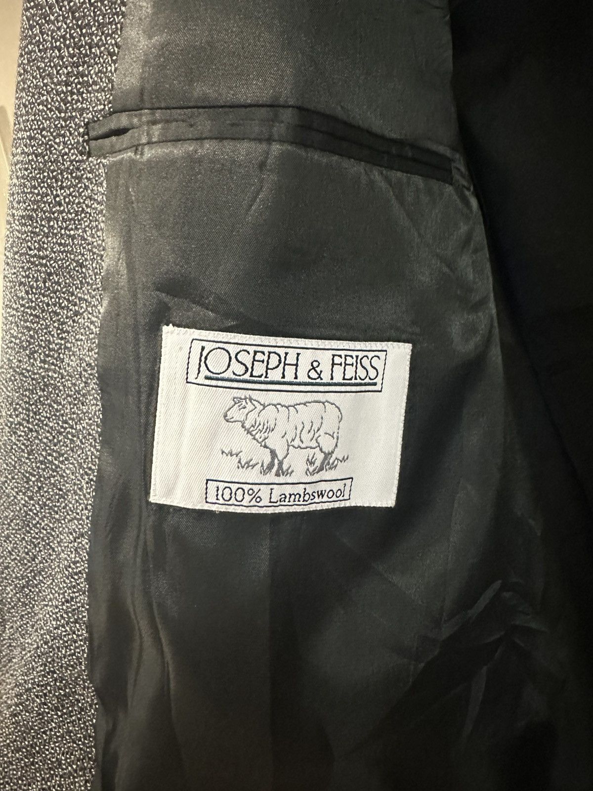 Joseph & Feiss Joseph & Feiss Suit Size 42S - 2 Thumbnail