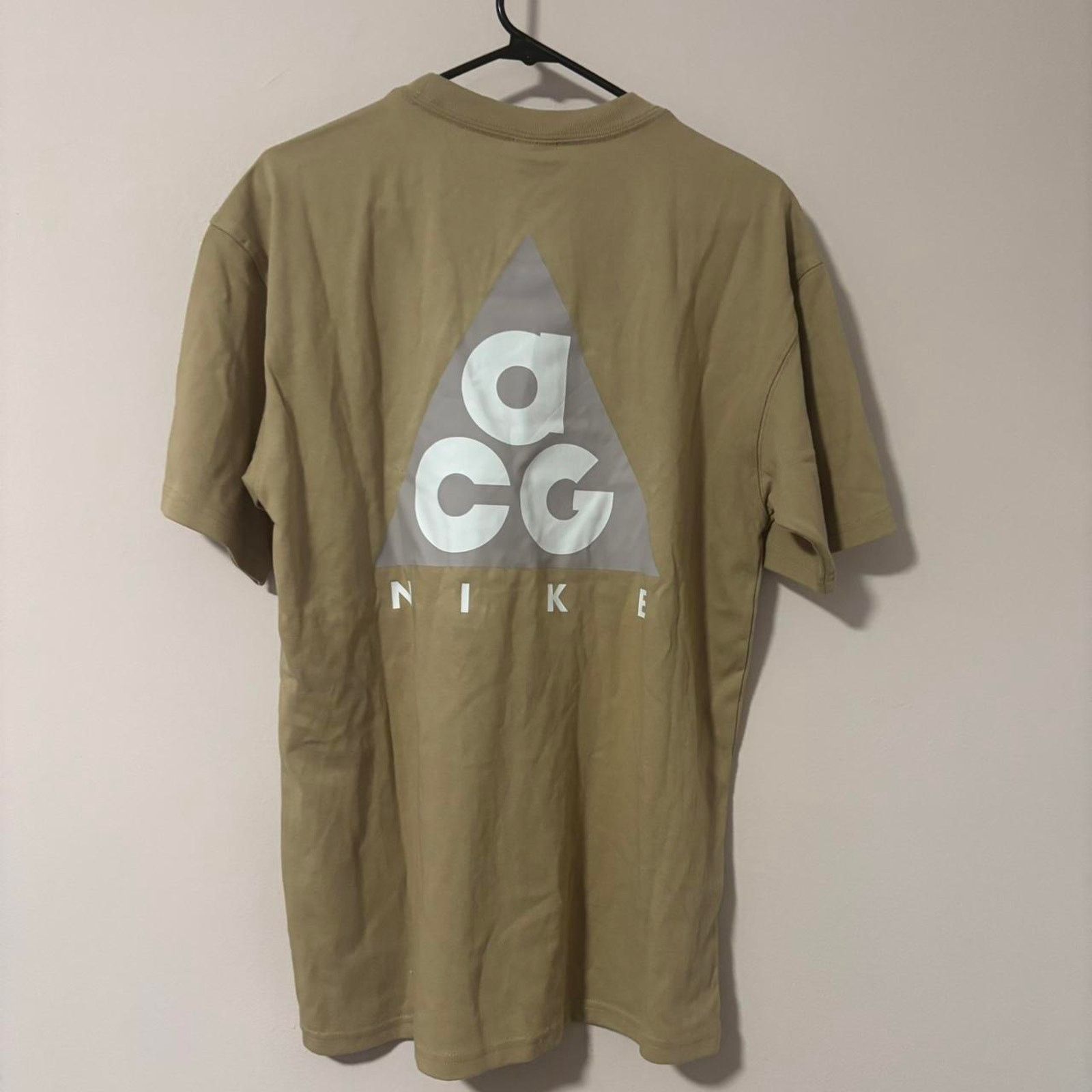 Nike ACG Nike acg tan loose fit Size US S / EU 44-46 / 1 - 4 Thumbnail