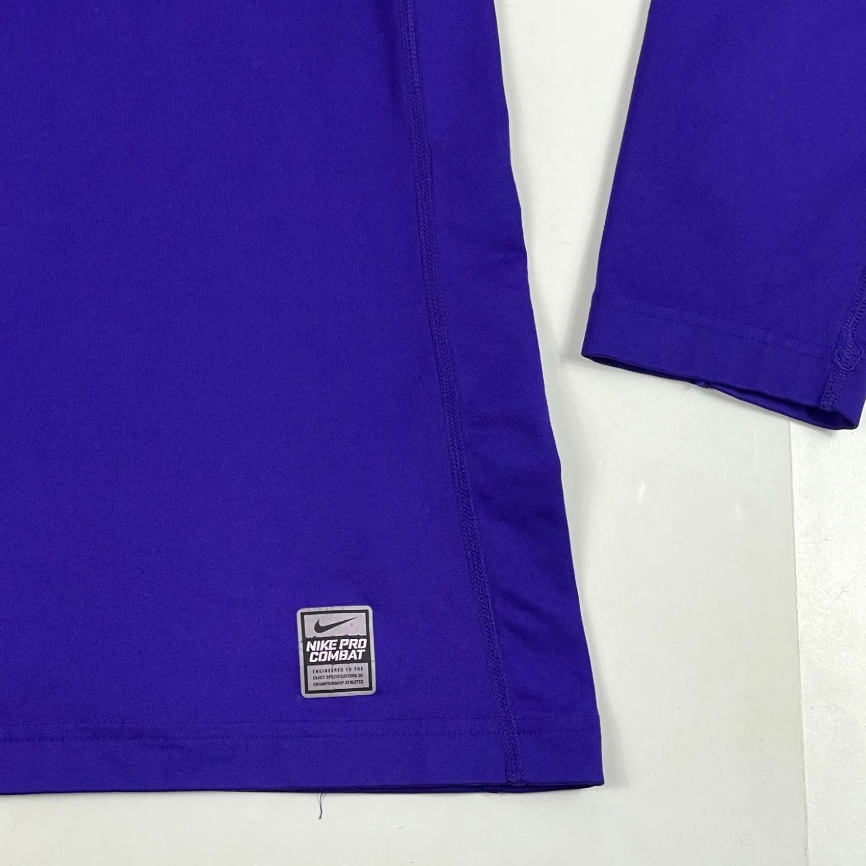 Nike Nike Pro Combat Dri-FIT Shirt Mens Large Purple Basalayer Compression Hyperwarm Dri-Fit, Mock Neck, Long Sleeve, Athletic, VINTAGE? (If vintage) Size US L / EU 52-54 / 3 - 4 Thumbnail