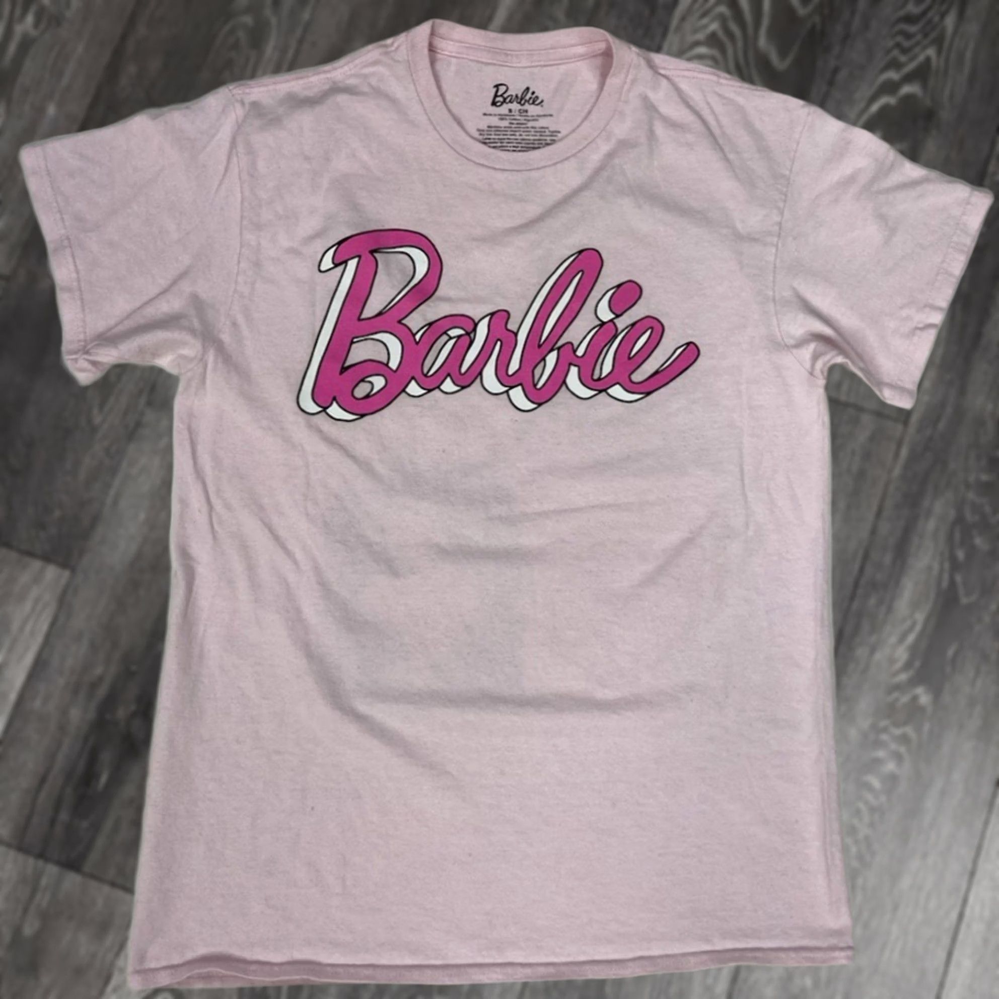 Vintage VINTAGE Barbie T-Shirt Women Small Pink Short Sleeve Size S / US 4 / IT 40 - 1 Thumbnail