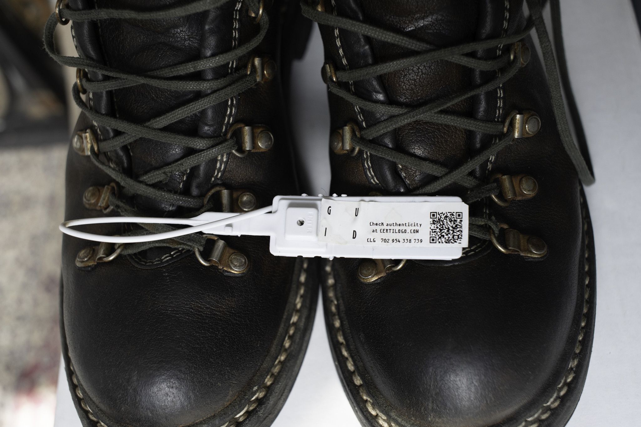 Guidi Guidi 19 Hiking Boots Size US 10 / EU 43 - 18 Thumbnail
