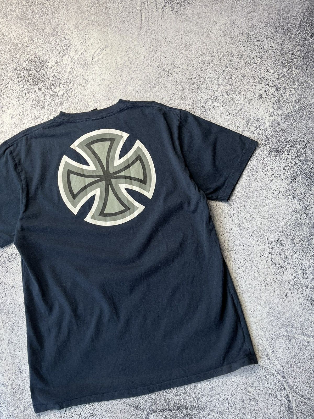Independent Truck Co. Vintage 90s Independent Truck Company T- Shirt rare retro Size US L / EU 52-54 / 3 - 15 Thumbnail