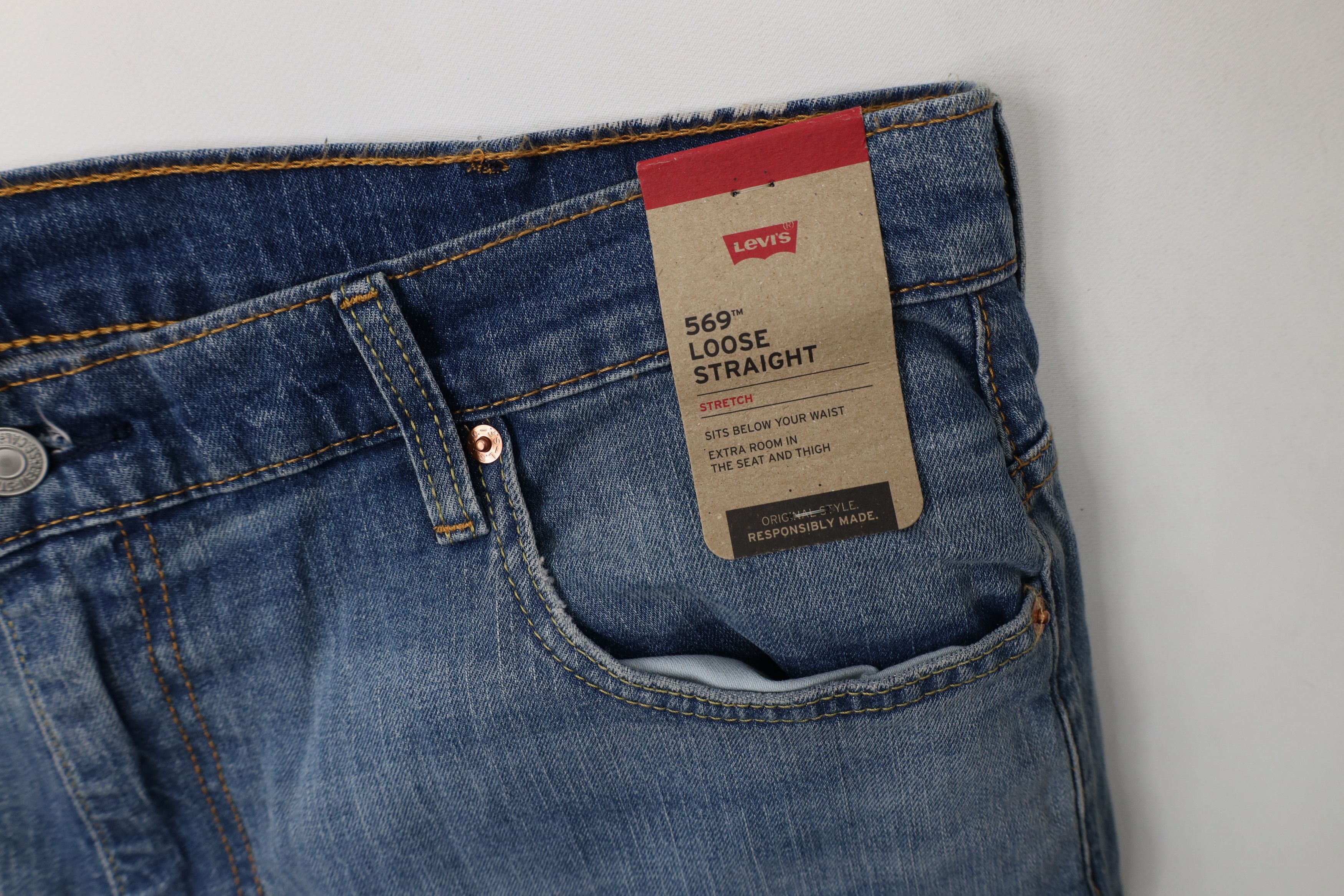Levi's × Vintage Deadstock Vintage Y2K Levis 569 Straight Wide Leg Jeans Blue Size US 38 / EU 54 - 5 Thumbnail