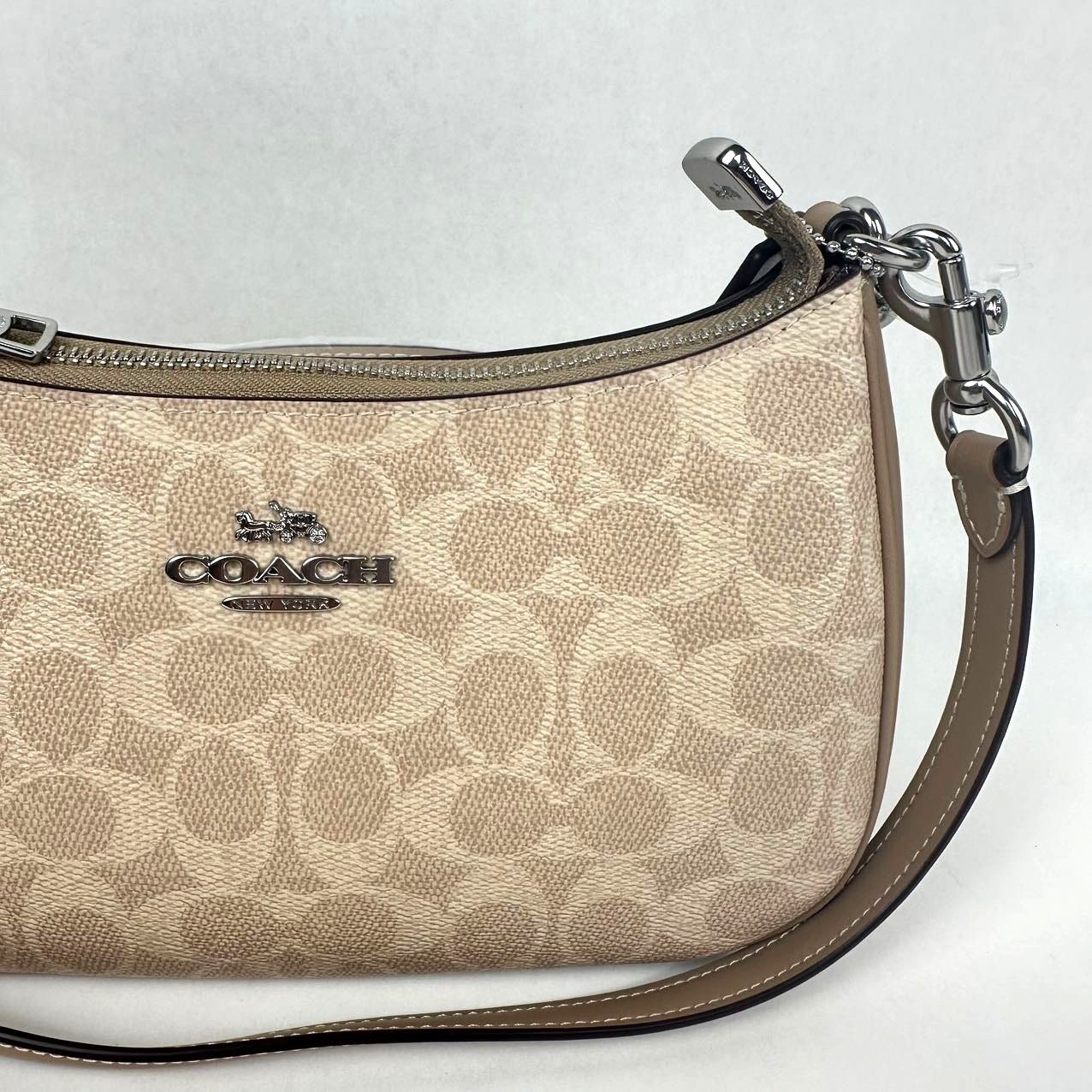 Coach Coach Teri Shoulder Bag Signature Canvas in Sand/Taupe CV933 Size ONE SIZE - 4 Thumbnail