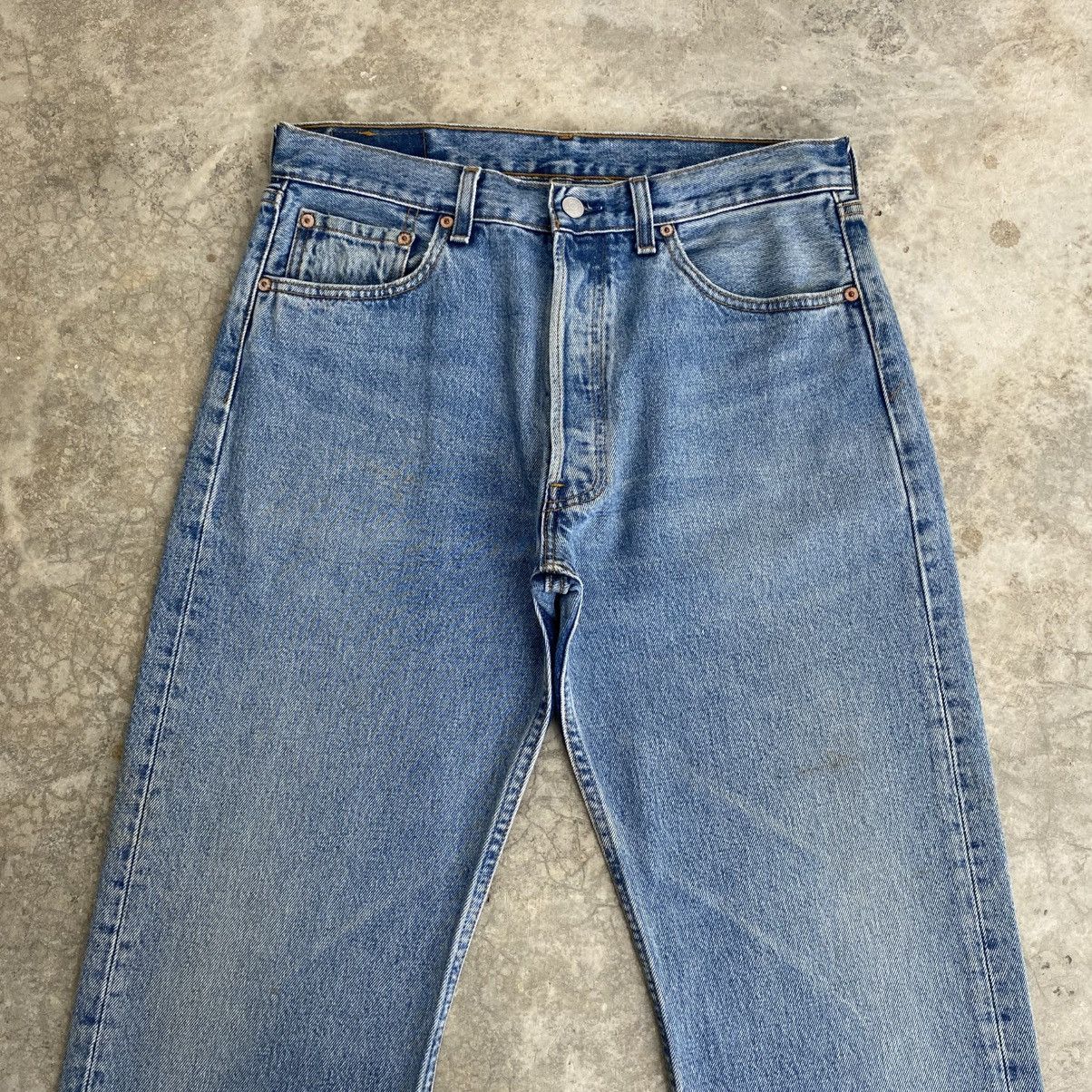 Levi's Size 33x30 Vintage Levis 501 Faded Stonewashed Blue Jeans Size US 33 - 2 Thumbnail