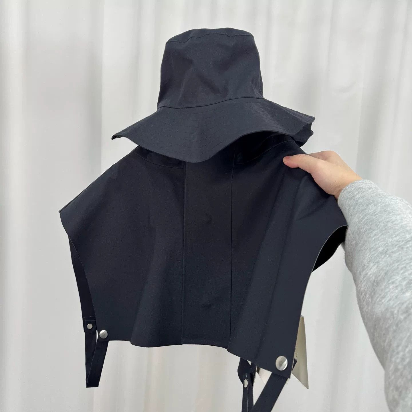 Jil Sander Jil Sander Mackintosh Hooded Windbreaker Vest Size US S / EU 44-46 / 1 - 1 Thumbnail