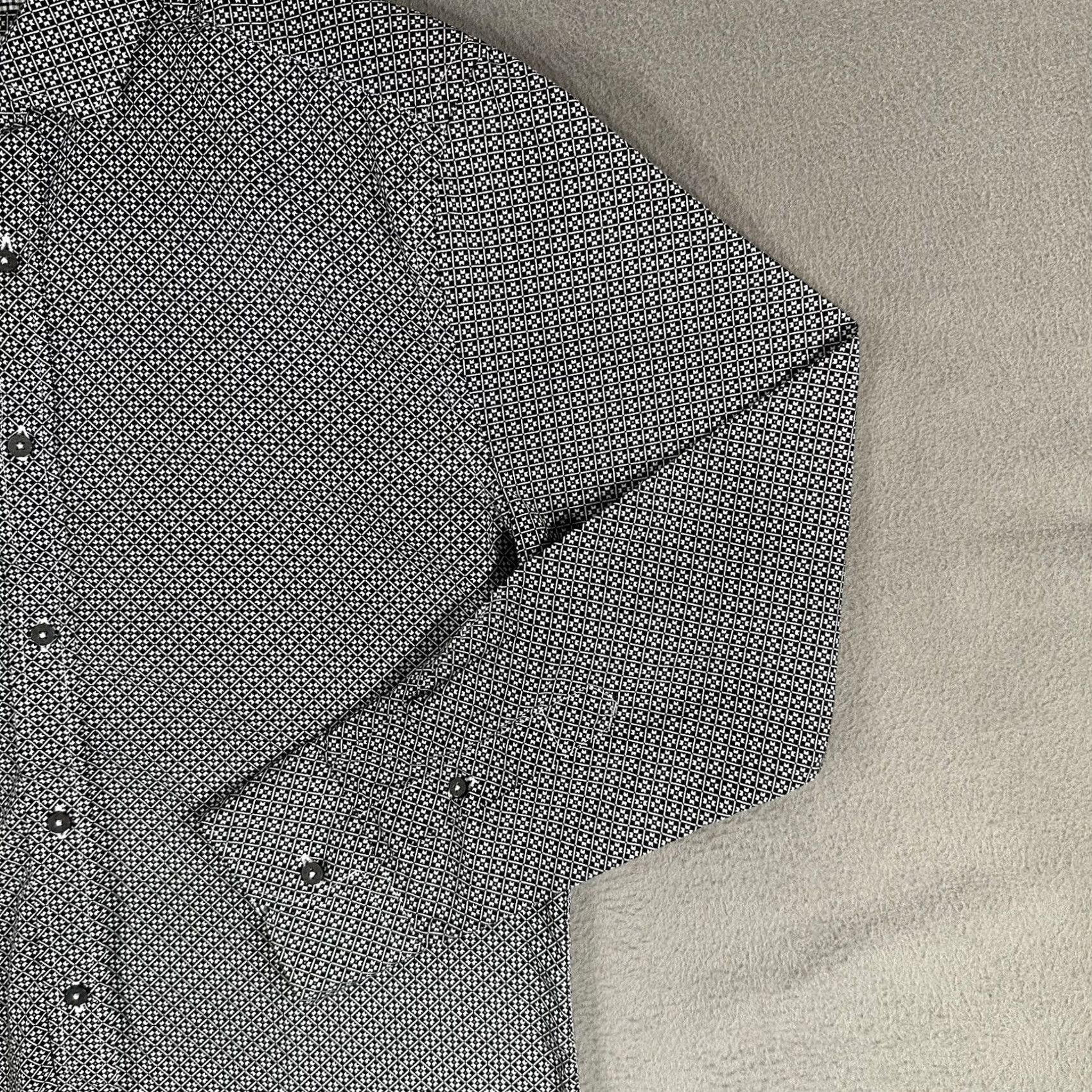 Other 1 Like No Other Shirt Mens Black White Geometric Limited Edition Button-Up Size 15 293/500 EUC Size US M / EU 48-50 / 2 - 5 Thumbnail