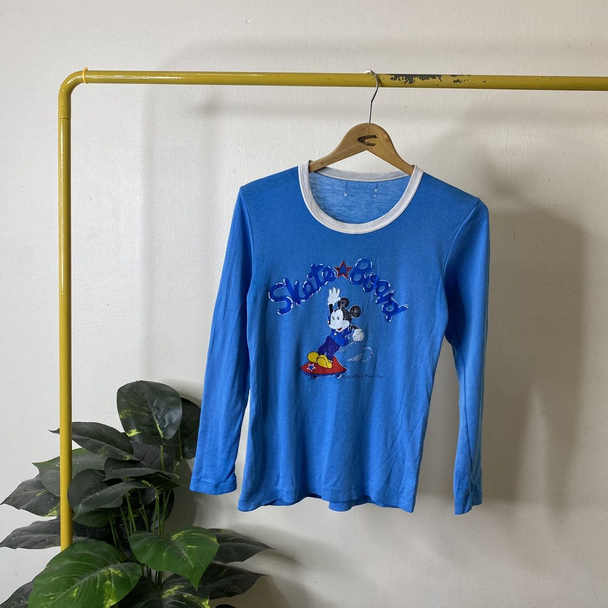 Mickey Mouse Vintage 80s Disney Mickey Mouse Skateboard Women LS Tshirt Size XS / US 0-2 / IT 36-38 - 1 Thumbnail