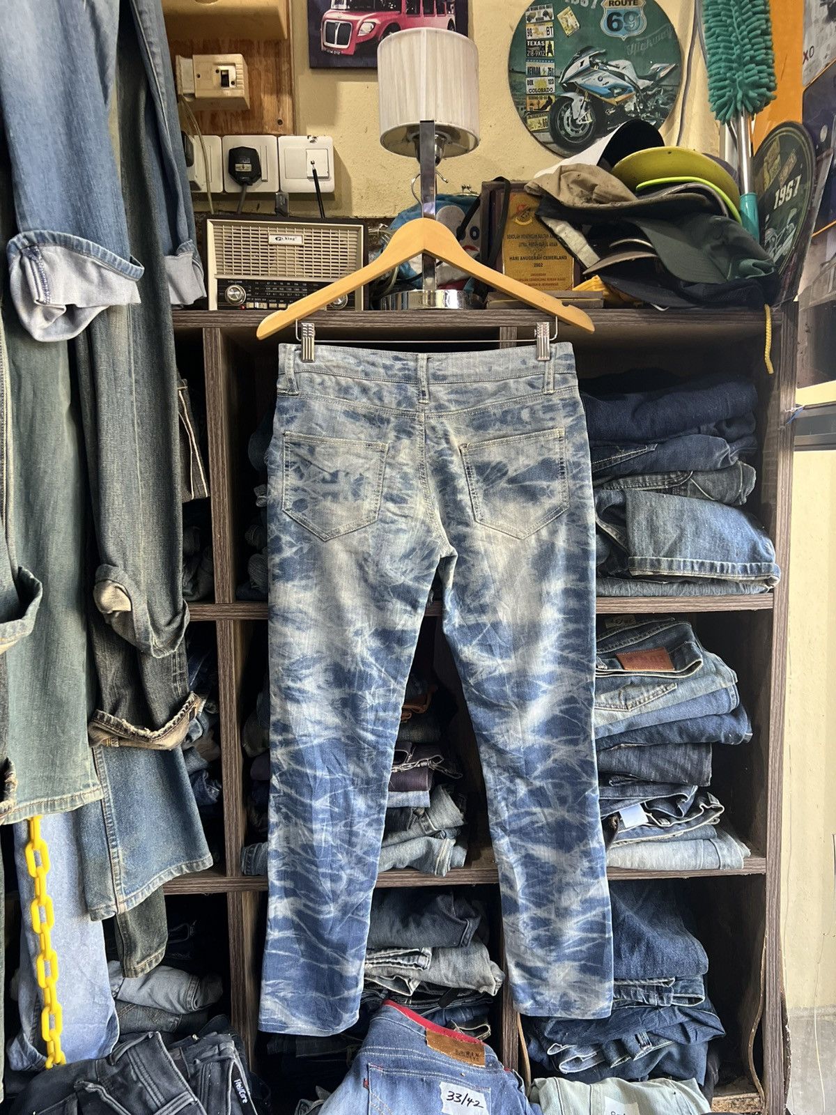 Japanese Brand 🔥Back & Forth Color Bleach Stretchable Denim Size 30" / US 8 / IT 44 - 2 Thumbnail