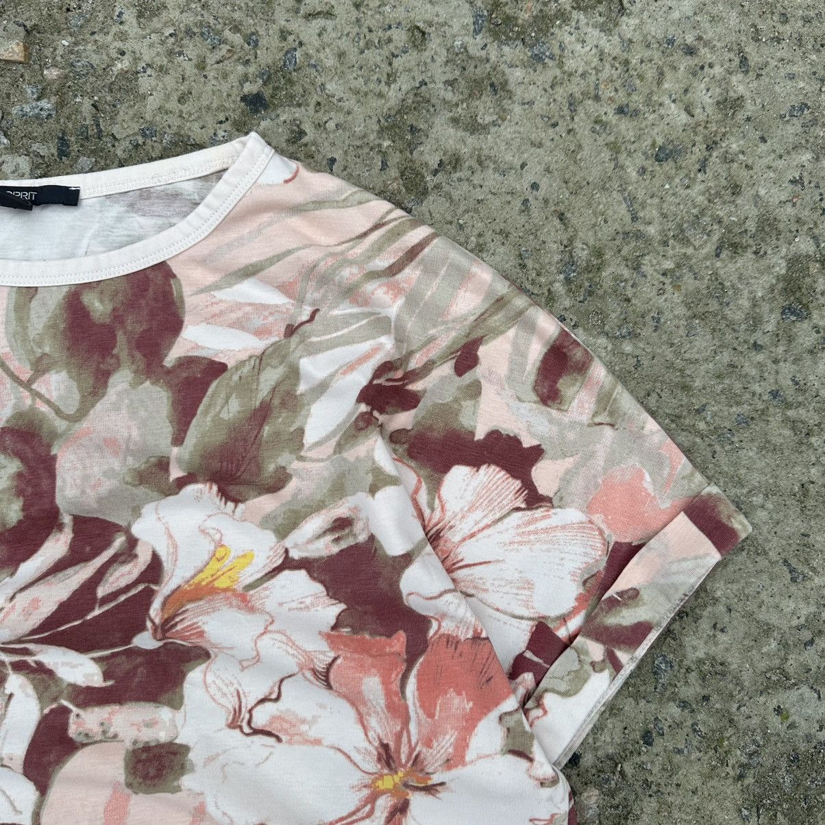 Other Vintage Women’s Espirit T-shirts Flowers Overprinted Size M Size M / US 6-8 / IT 42-44 - 4 Thumbnail