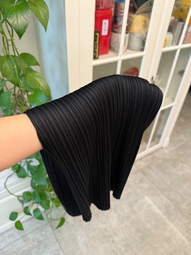 Issey Miyake Issey Miyake size:3 Black pleated skirt Size 31" - 7 Thumbnail