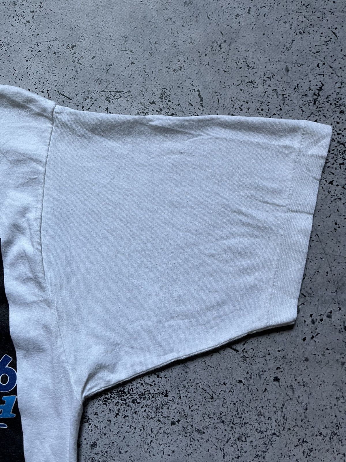 Vintage RARE 1994 Adidas Uefa Euro England 96 Big Logo T-shirt Y2K Size US L / EU 52-54 / 3 - 5 Thumbnail