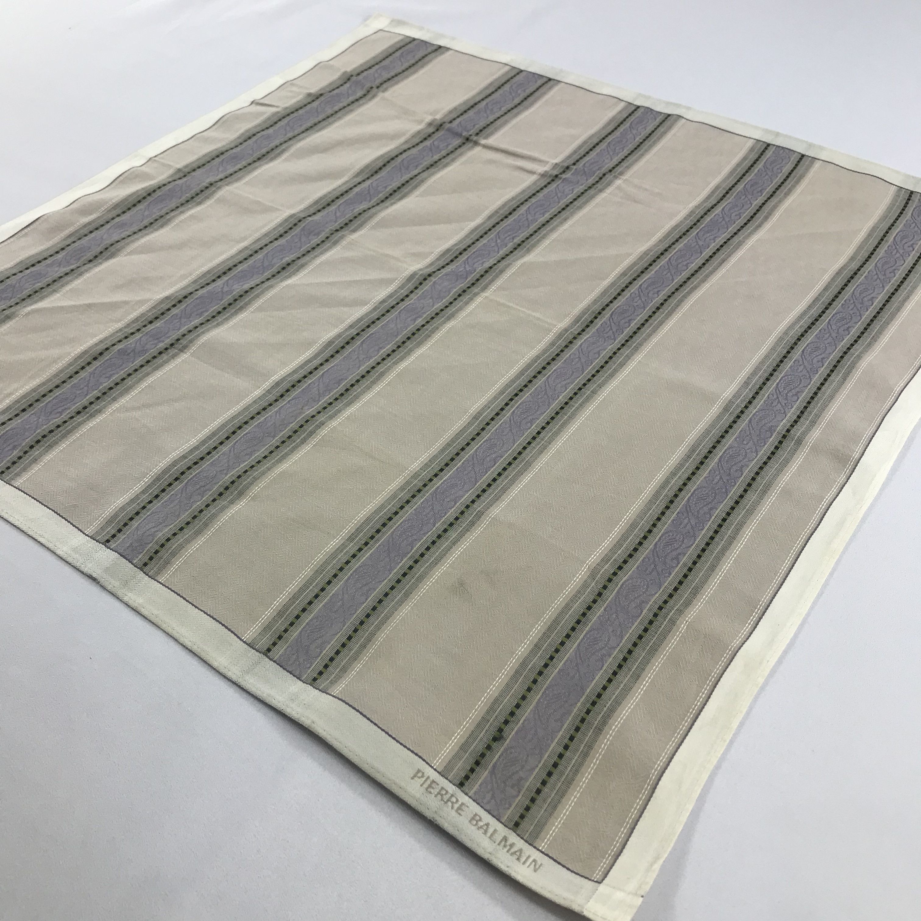 Pierre Balmain × Vintage Pierre Balmain Bandana / Handkerchief / Neckerchief - S2124 Size ONE SIZE - 2 Thumbnail