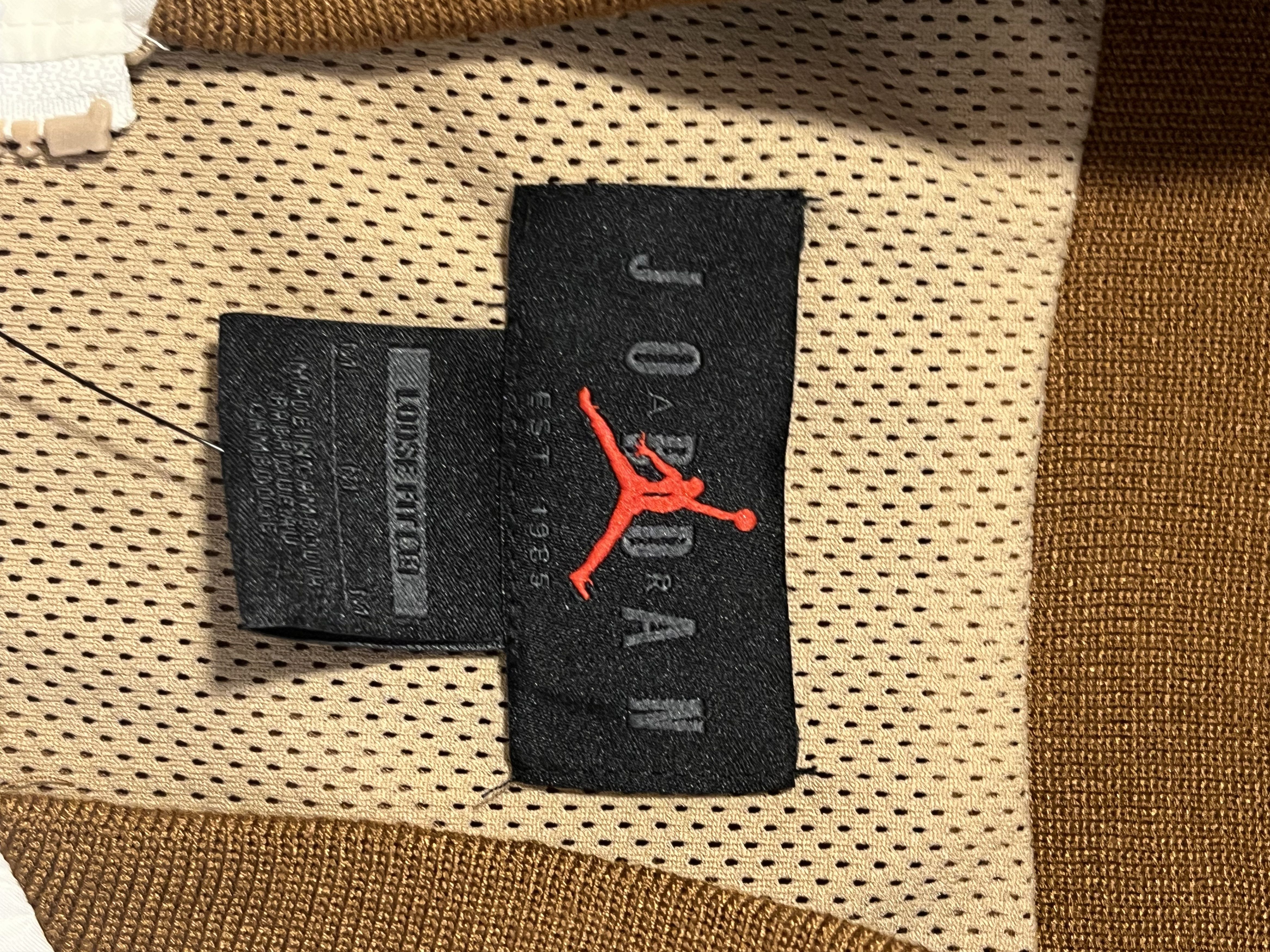 Nike Nike Air Jordan Jumpman Windbreaker Jacket Large FB7032-281 Size US M / EU 48-50 / 2 - 2 Thumbnail