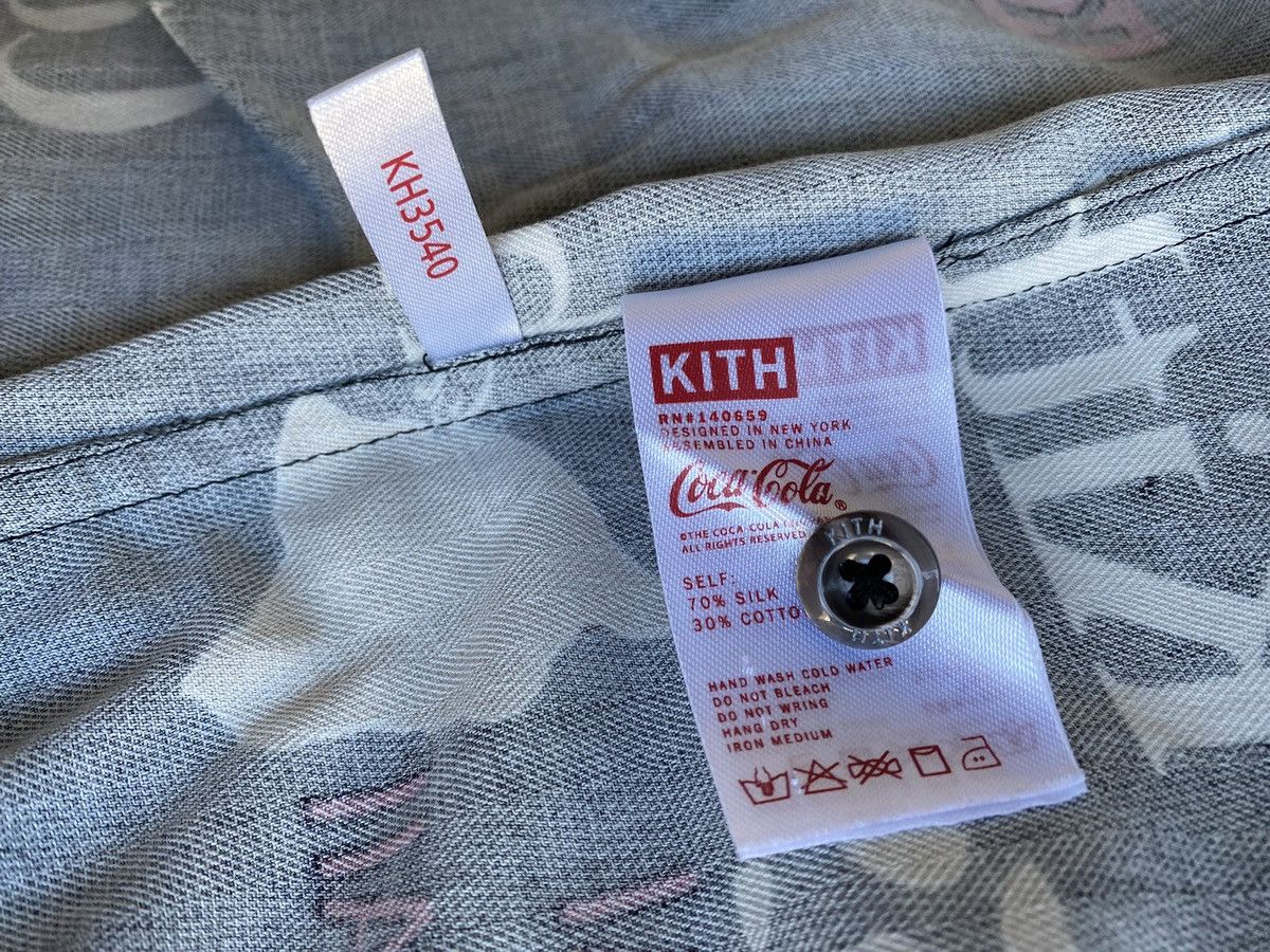 Coca Cola × Kith Kith x Coca-Cola Hawaiian Camp Button Up Size US M / EU 48-50 / 2 - 4 Thumbnail