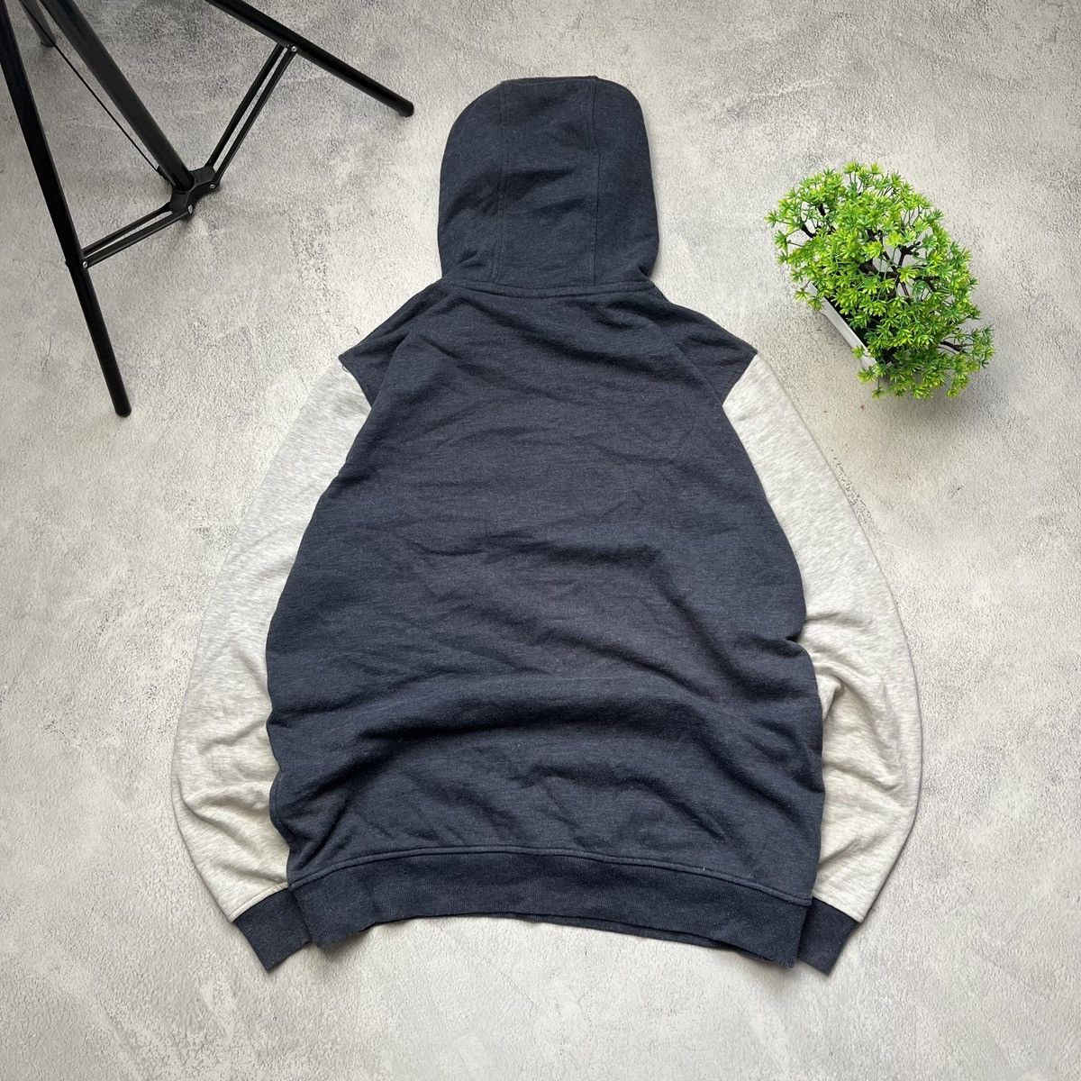 Vintage Vintage Animal Genuine Product y2k big logo hoodie Size US M / EU 48-50 / 2 - 2 Thumbnail