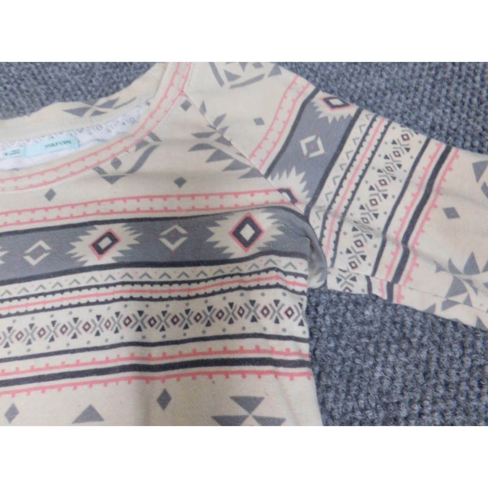 Vintage Maurices Womens Pullover Sweater M Beige Puff Sleeve Crew Neck Tribal Bow Button Knit Cotton Regular Size M / US 6-8 / IT 42-44 - 5 Thumbnail
