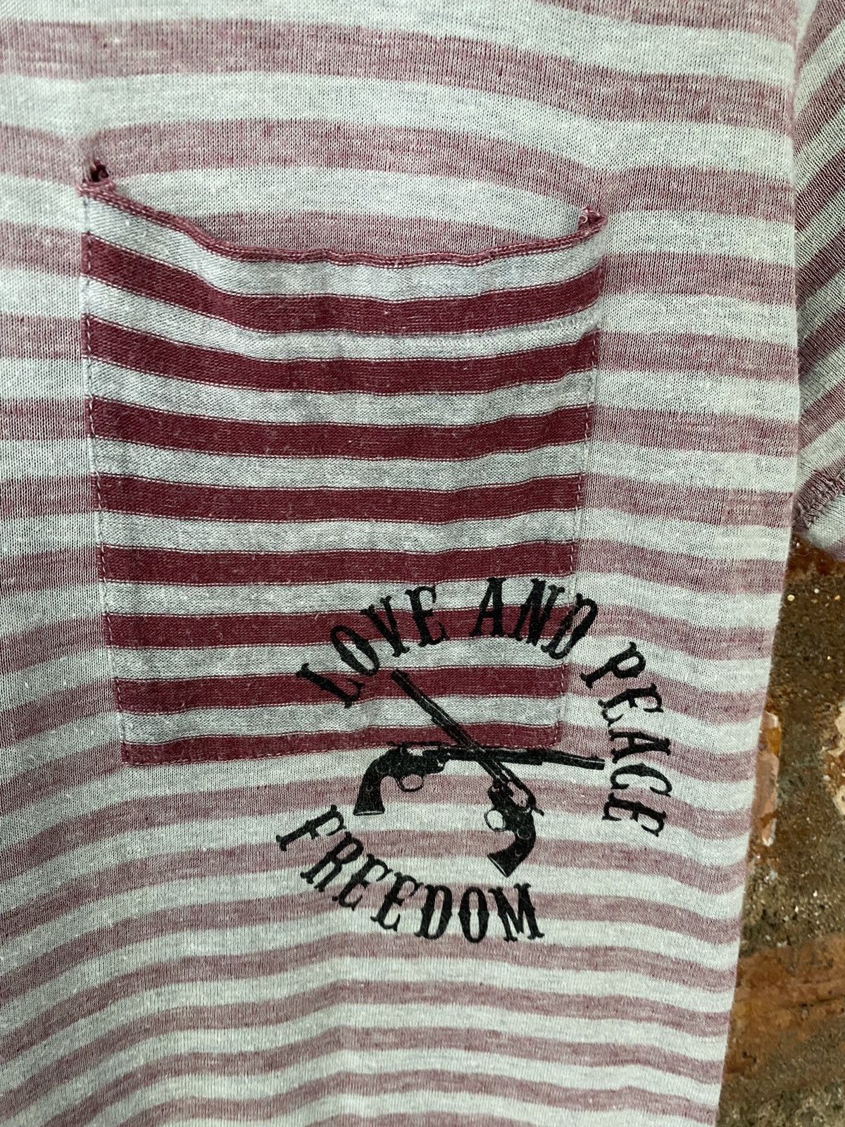 Japanese Brand × Le Grande Bleu (L.G.B.) × Roar Vtg ROAR stripe Love and Peace cross gun tee Size US M / EU 48-50 / 2 - 4 Thumbnail