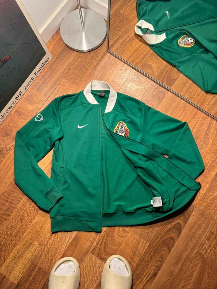 Nike Vintage Nike Mexico Soccer jacket Size US L / EU 52-54 / 3 - 6 Thumbnail