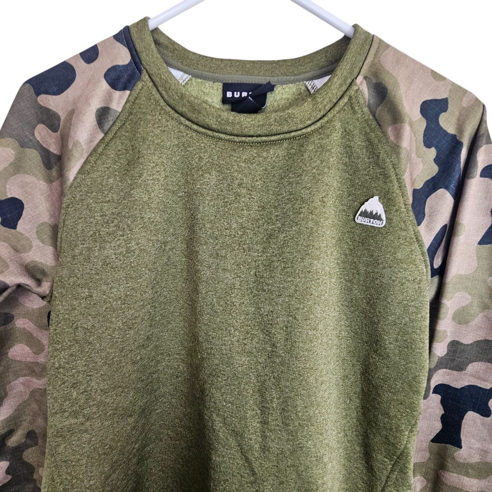 Burton Burton Womens Camo Pullover Sweatshirt Size XS Gorpcore Ski Size XS / US 0-2 / IT 36-38 - 3 Thumbnail