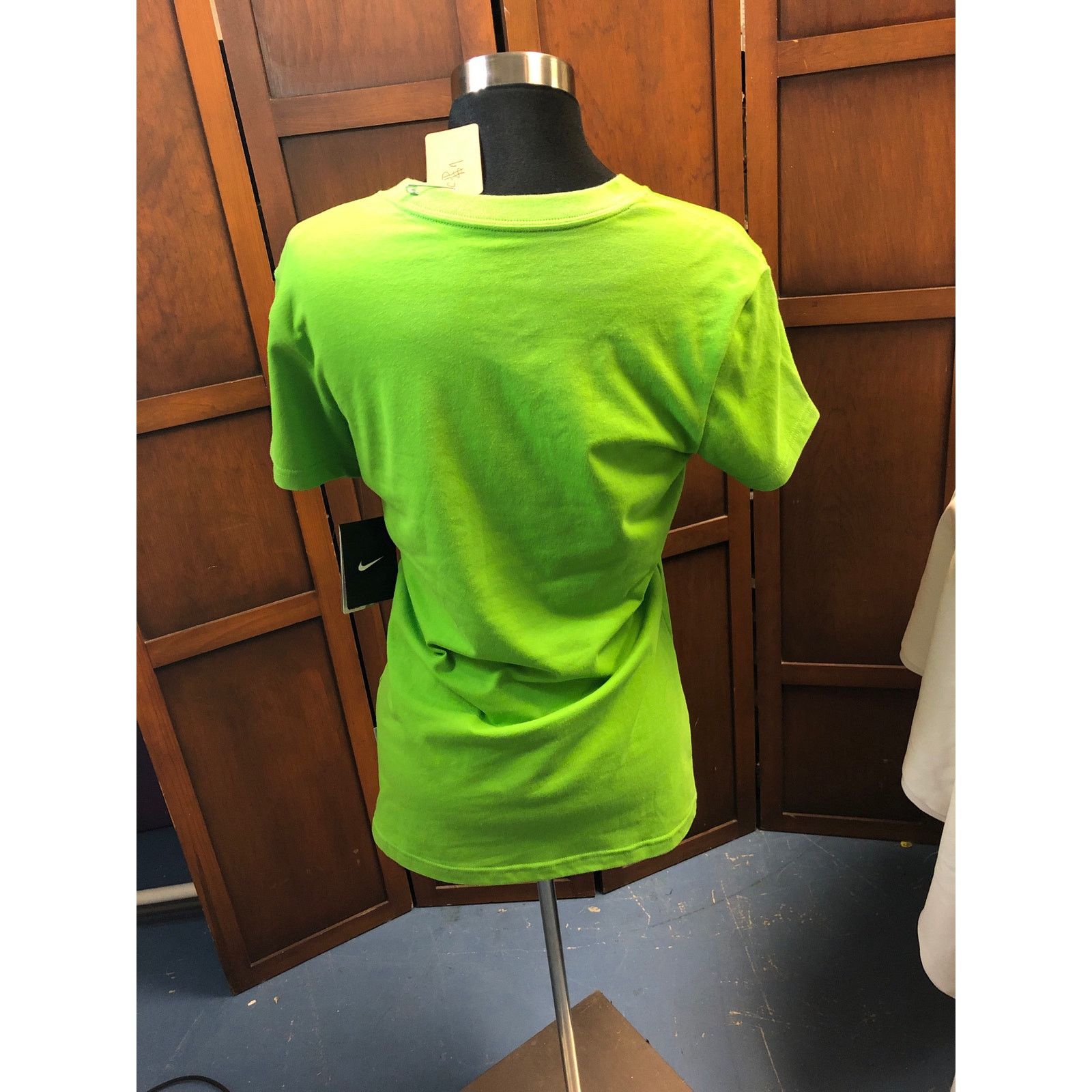 Nike womans nike dri fit short sleeve shirt Size US M / EU 48-50 / 2 - 3 Thumbnail