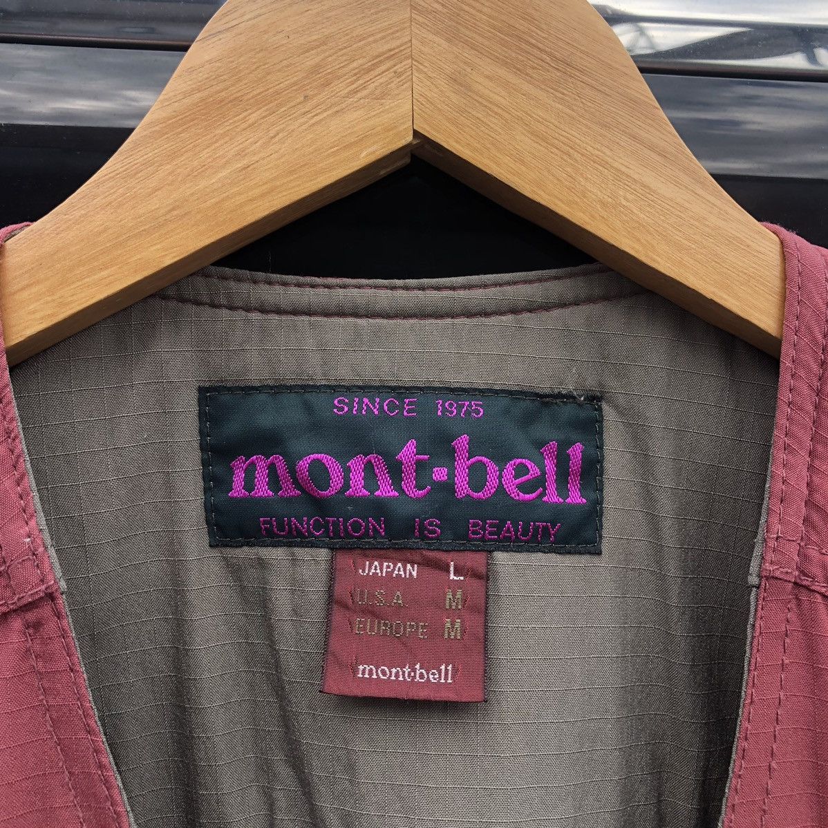 Montbell Vintage Mont-bell Wine Red Multi Pocket Cargo Vest Size US M / EU 48-50 / 2 - 10 Thumbnail