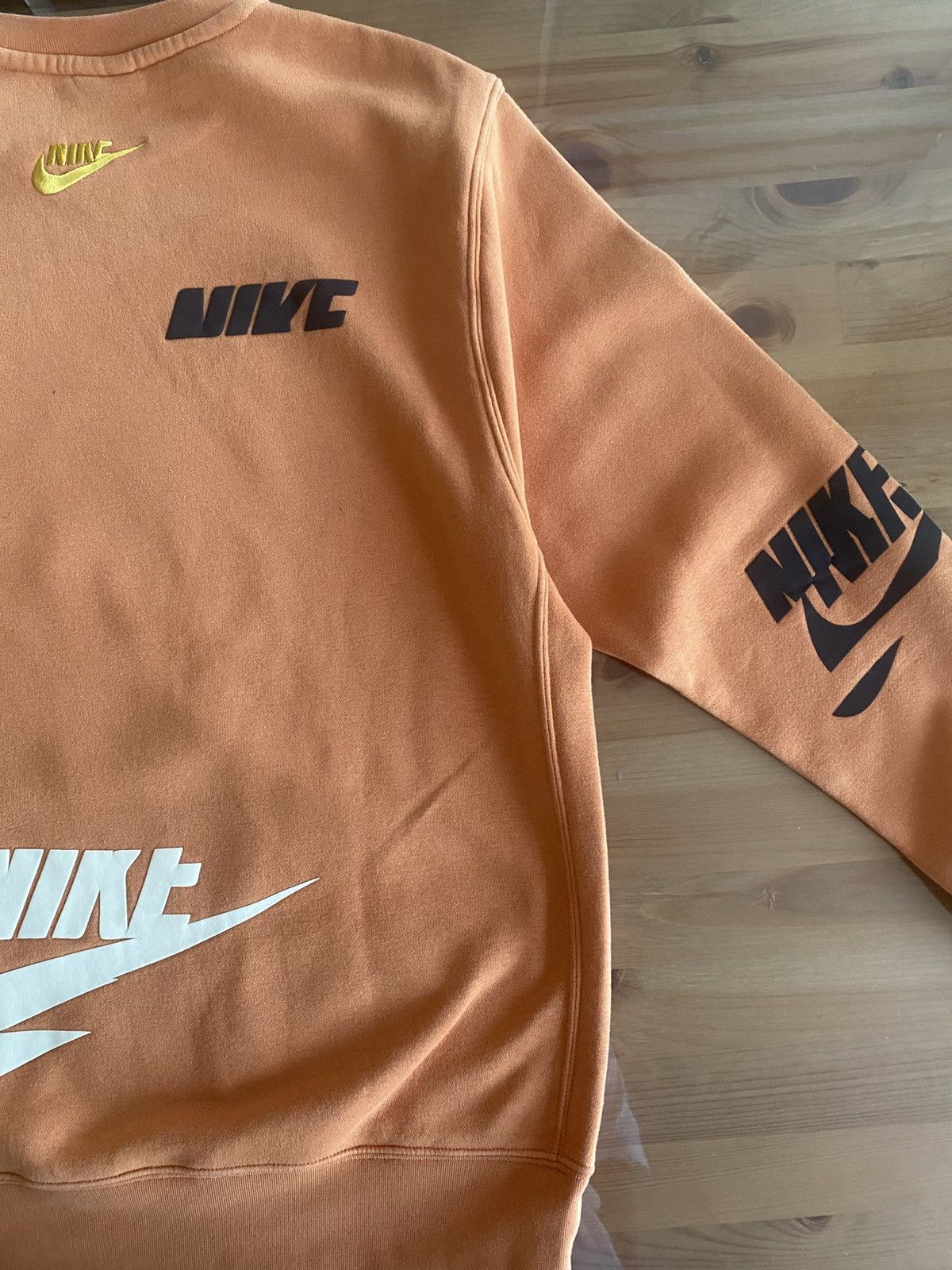 Nike Orange Nike Multi Logo Sweatshirt ( S ) Size US S / EU 44-46 / 1 - 6 Thumbnail