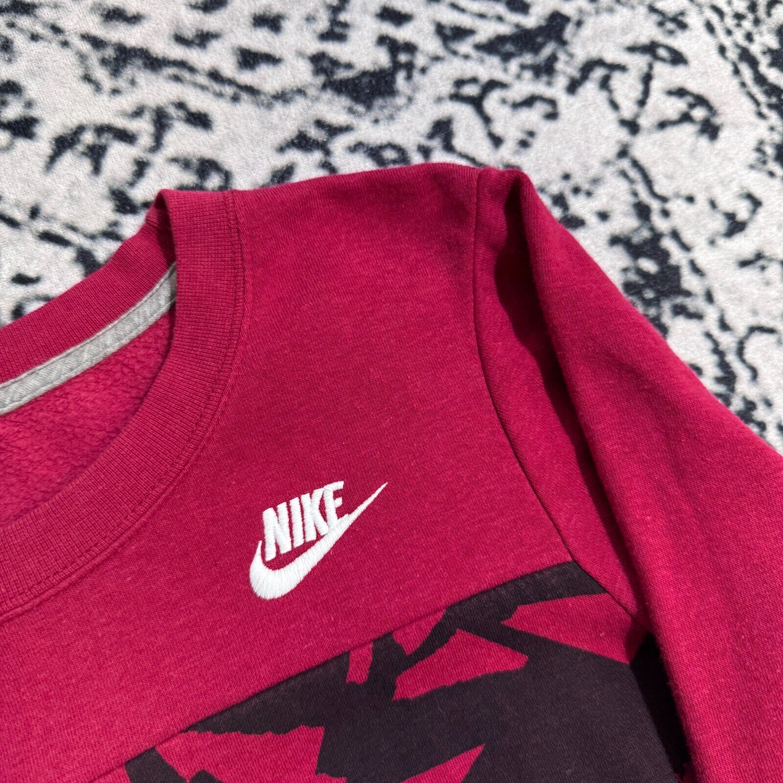 Nike × Vintage Vintage Nike Red Cotton Crewneck Size XS 90s Geometric ACG Size US XS / EU 42 / 0 - 7 Thumbnail