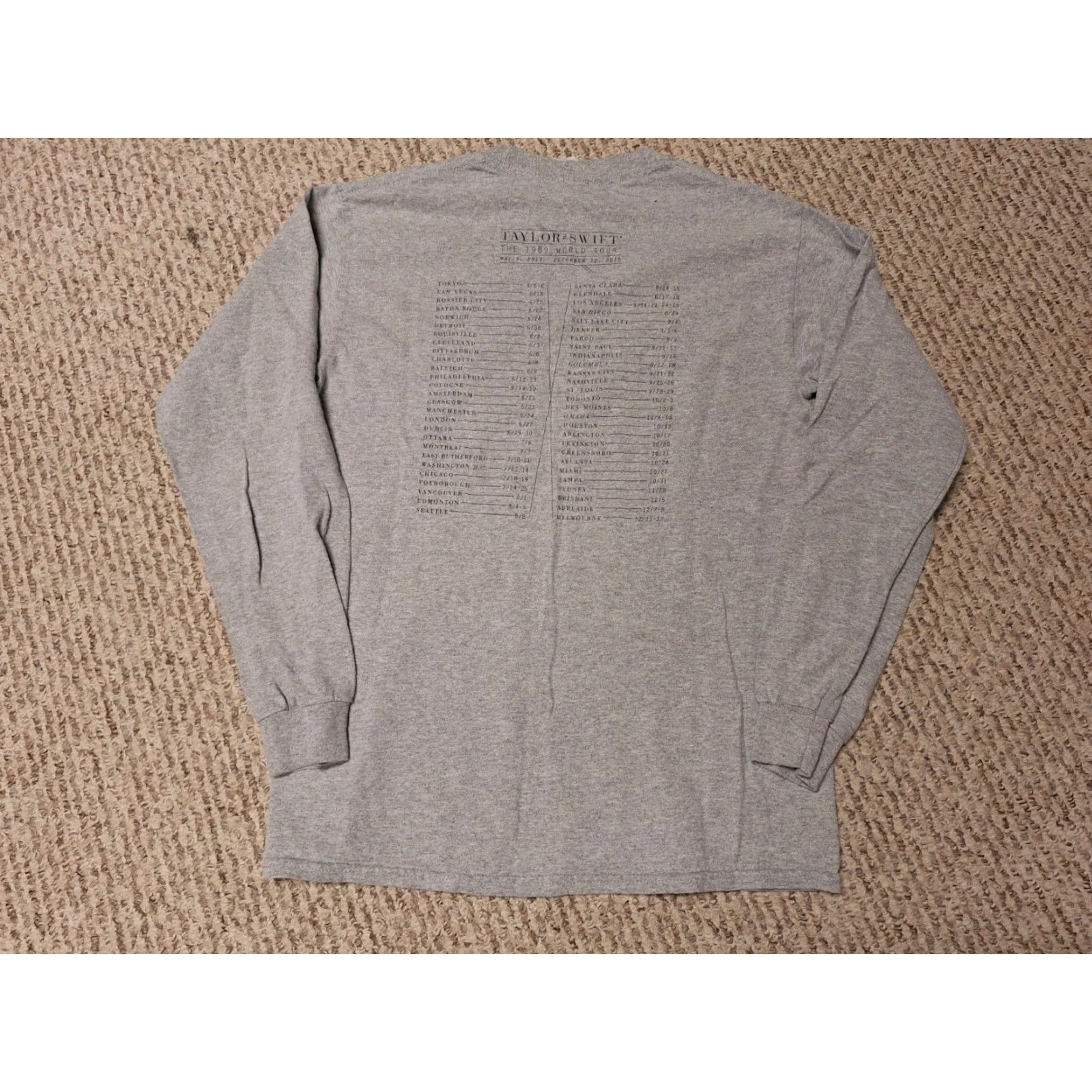 Gildan Taylor Swift 2015 1989 Tour Band Nashville TN Vance Joy Long Sleeve Shirt S Gray Unisex Adults S Shirt Size US S / EU 44-46 / 1 - 3 Thumbnail