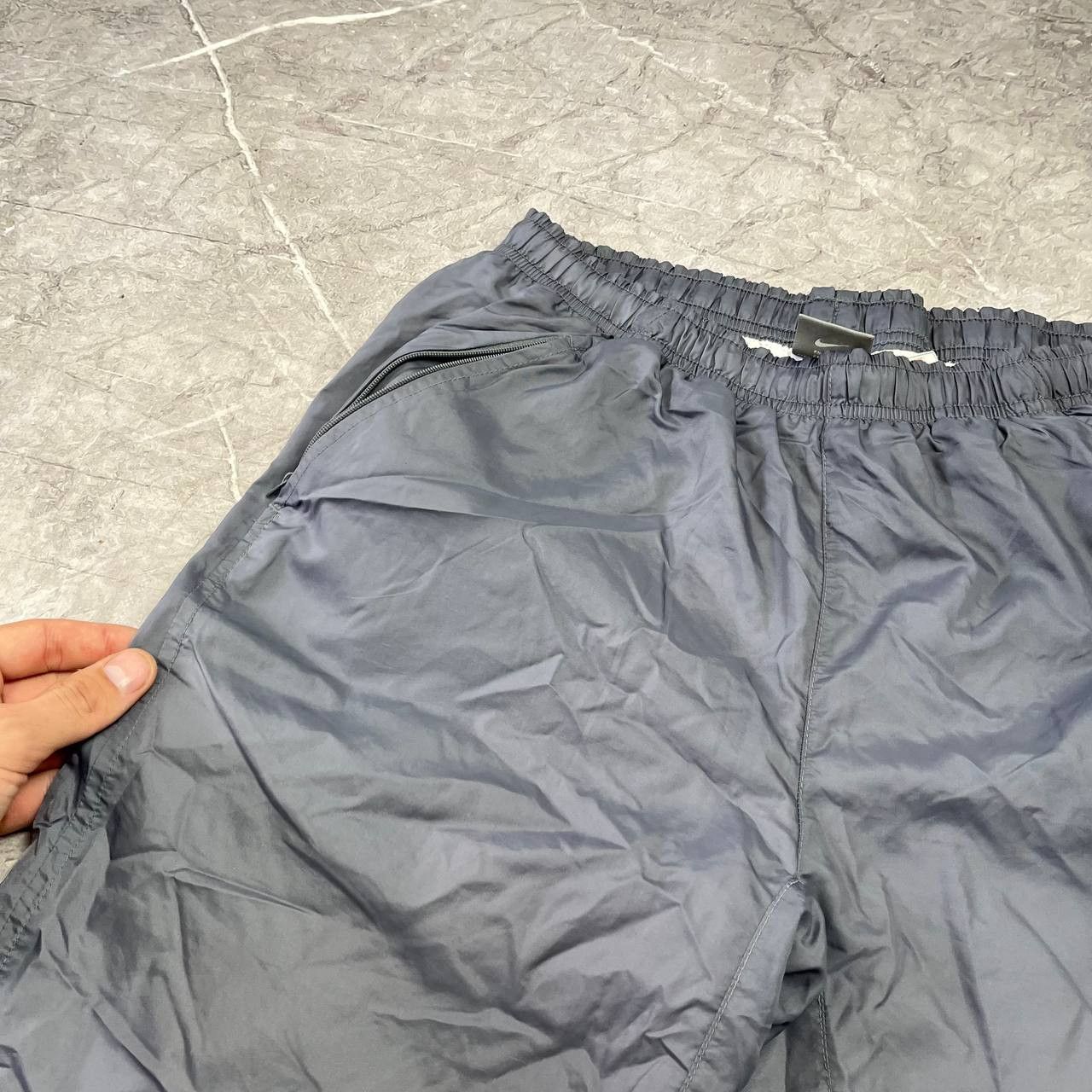 Nike Vintage 90's/Y2K Navy Track Pants Nylon Drill,Size S Size US 33 - 15 Thumbnail