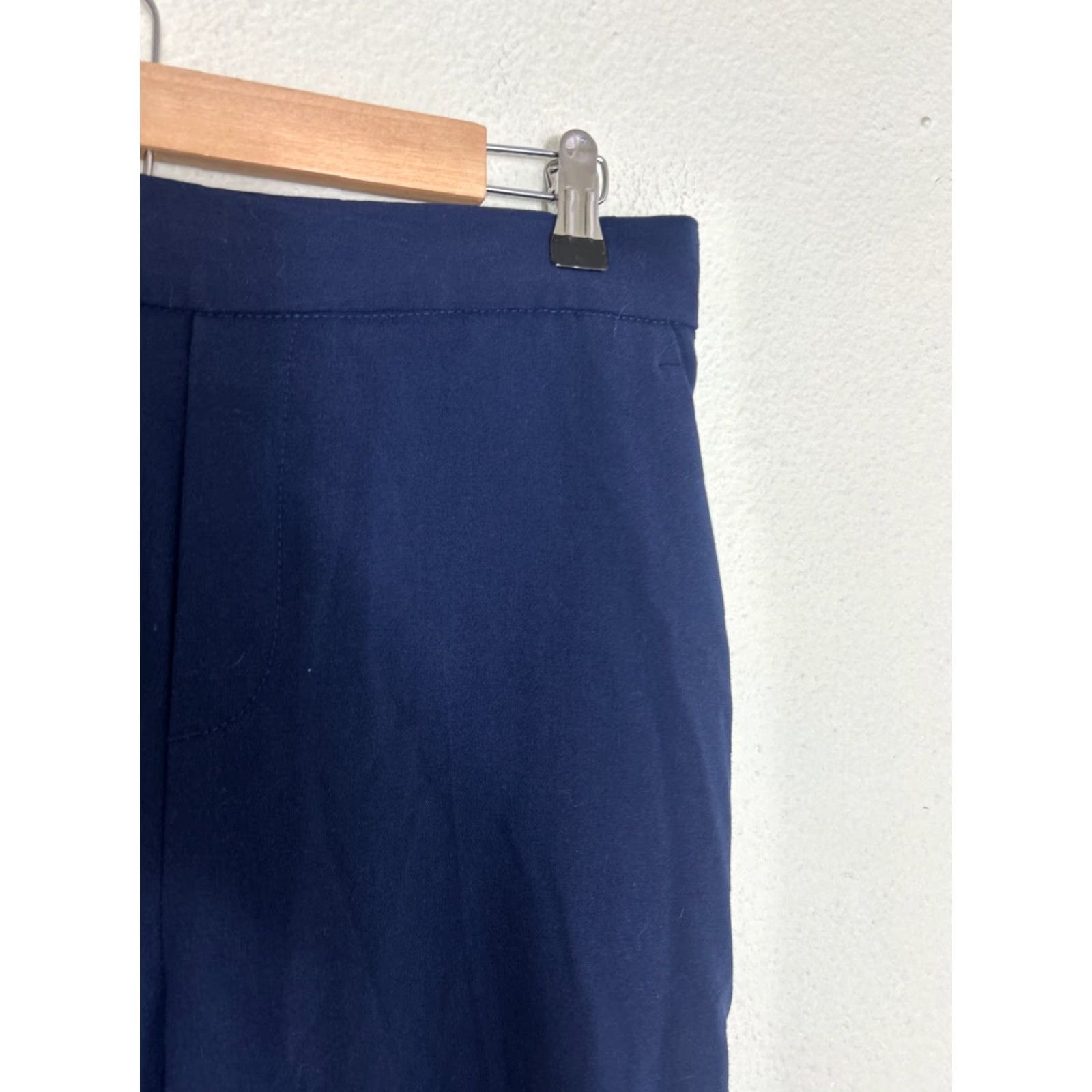 Banana Republic Banana Republic Pants Women 8 Navy Blue Pull On Polyester Blend 30x27 Chino Regular Size 30" / US 8 / IT 44 - 5 Thumbnail