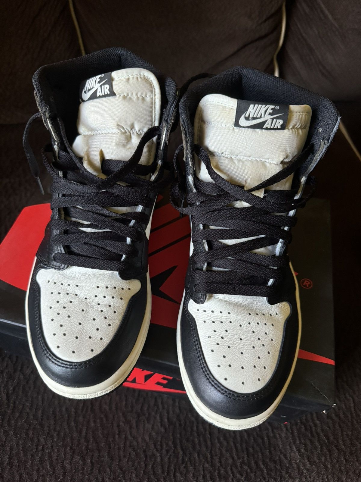 Jordan Brand Air Jordan 1 Retro High Og 'Dark Mocha' Size US 8.5 / EU 41-42 - 10 Thumbnail