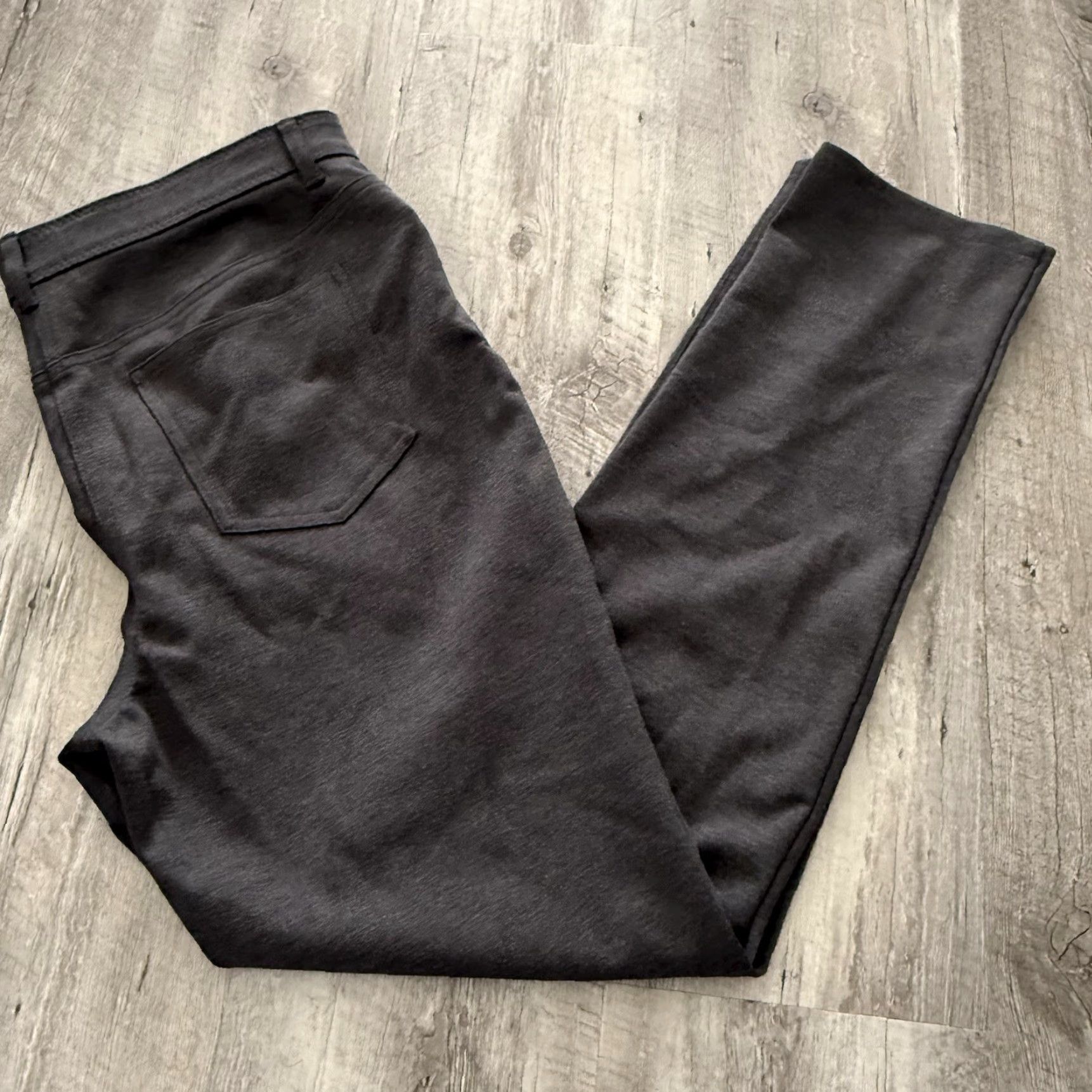 Vintage Chicos The So Slimming Peyton Pant 1 Short Gray Dress Pants Slim Tapered Flat Front Zip Casual Business Girls Womens 33 in Waist Short Size 25" / US 0 / IT 36 - 5 Thumbnail