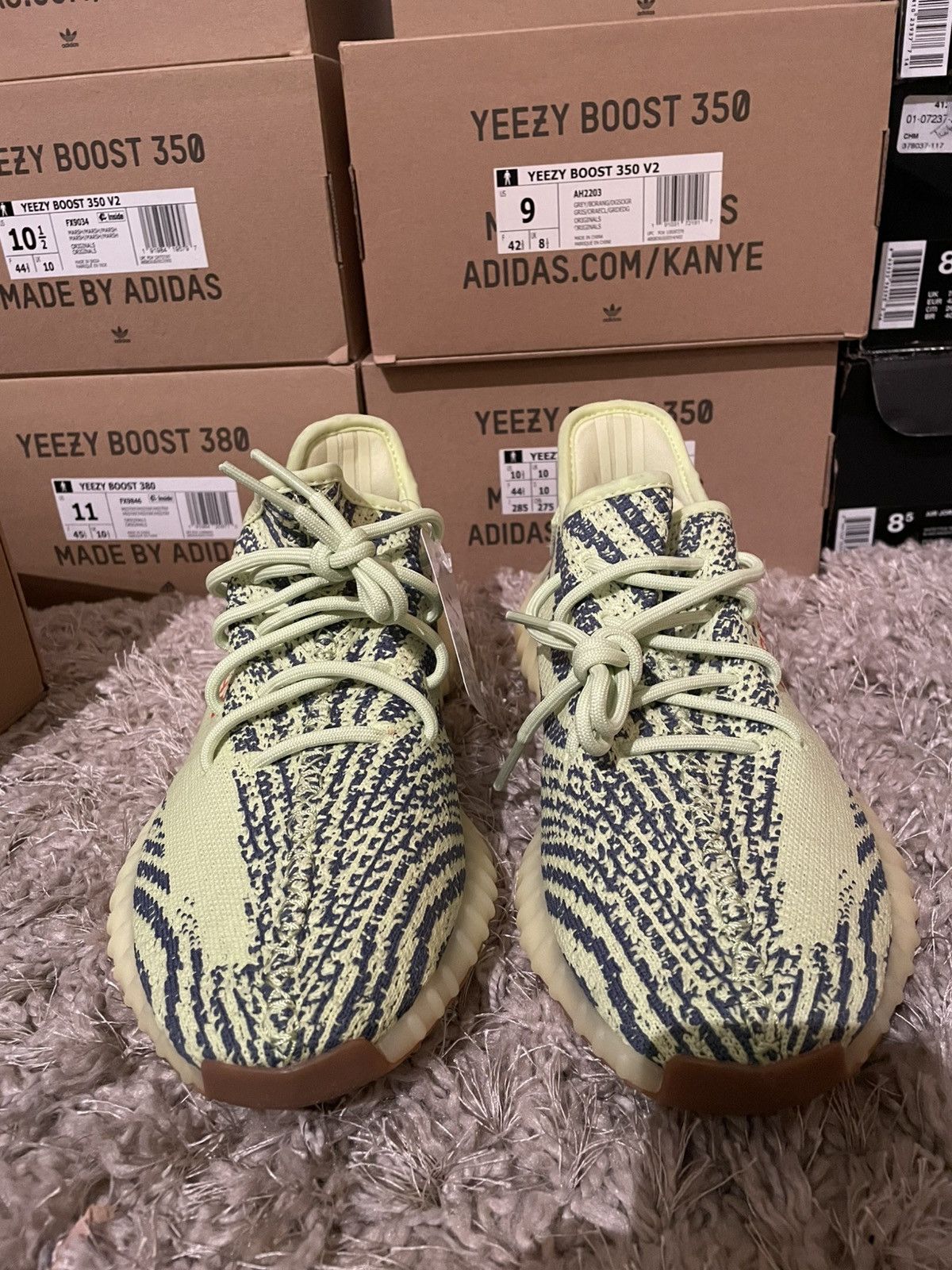 Yeezy Yeezy 350 V2 Semi Frozen Yellow Size US 9.5 / EU 42-43 - 4 Thumbnail