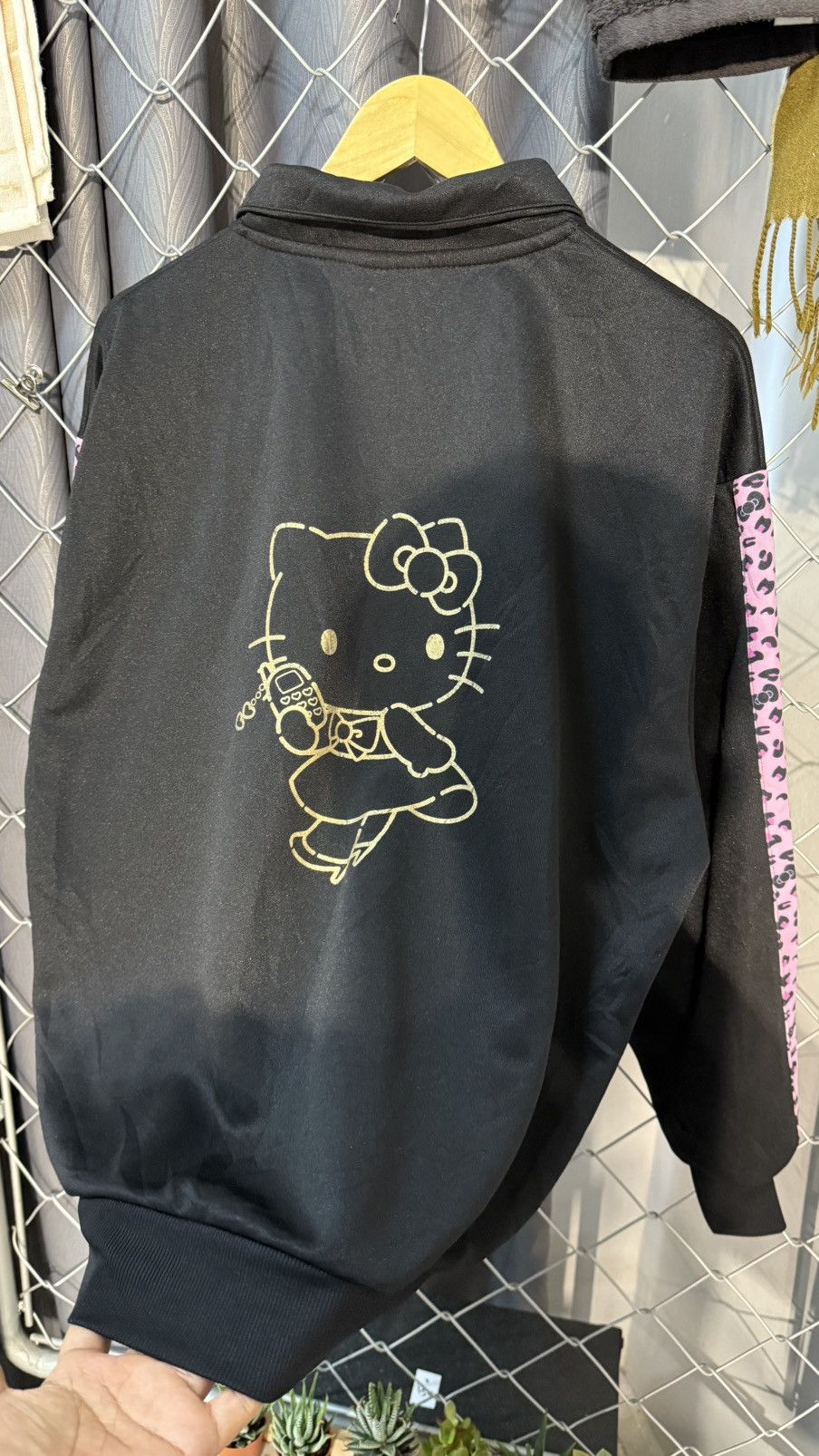 Anime 2024 HELLO KITTY 50TH ANNIVERSARY SWEATER JACKT TOKYO JAPAN Size US L / EU 52-54 / 3 - 10 Thumbnail