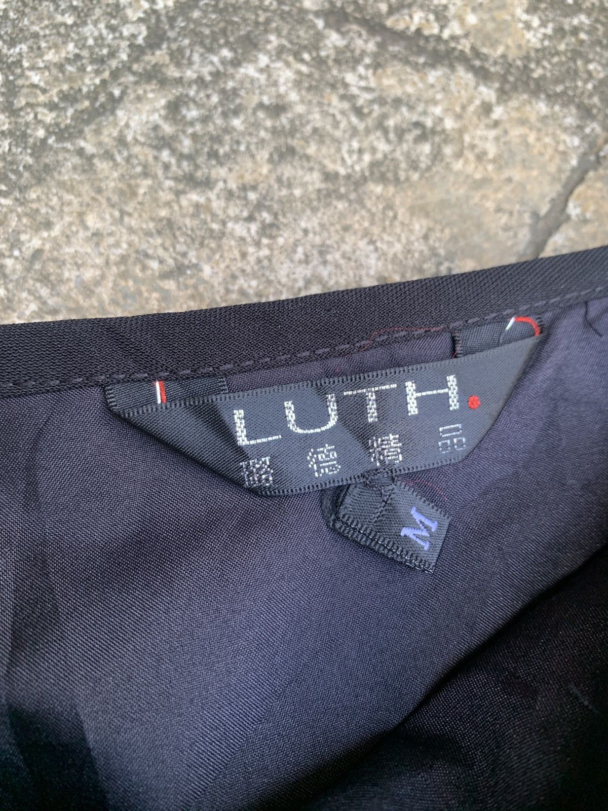 Other 2000s Luth Black Sequin Flower Asymmetrical Ruffle Skirt Size 27" / US 4 / IT 40 - 7 Thumbnail