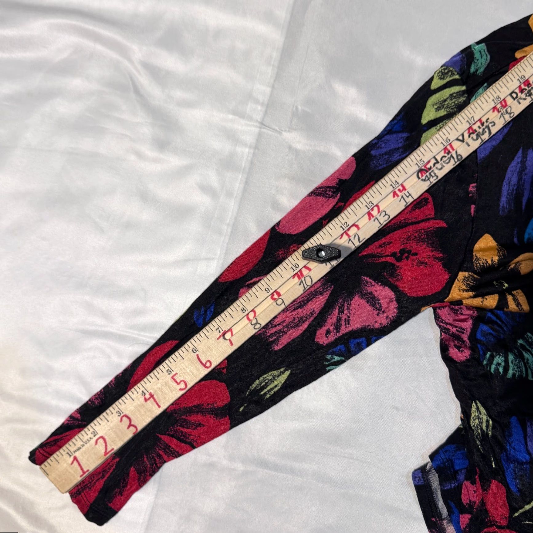Preston & York Preston & York T-Shirt - Black Colorful Floral Print Top, L, Crew Neck, 3/4 Sleeve, Jersey, Logo, Casual, Regular Fit, Women Size L / US 10 / IT 46 - 6 Thumbnail