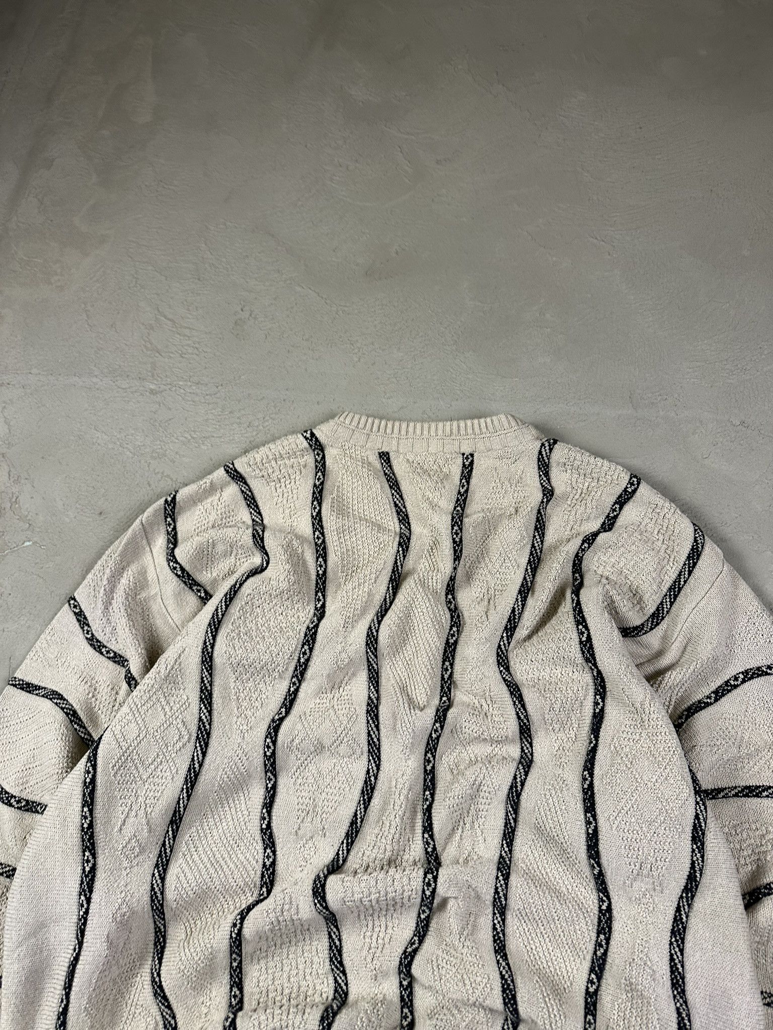 Vintage Vintage Cable Coogi Style Cotton Knit Boxy Sweater Size US L / EU 52-54 / 3 - 11 Thumbnail