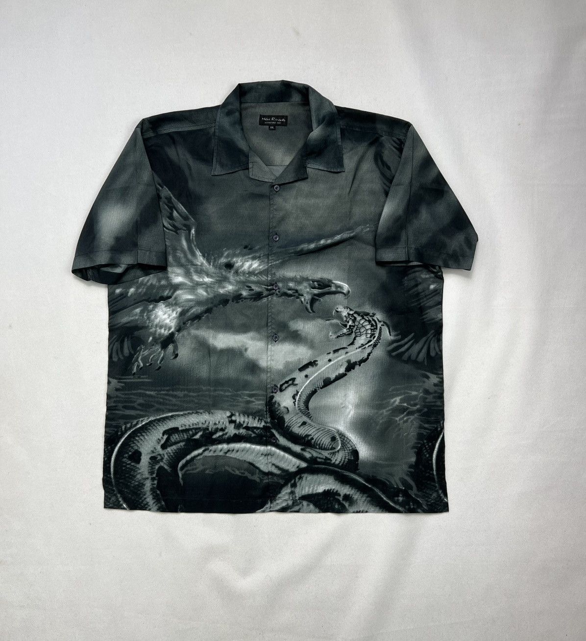 Vintage Shirt New Roads Snake vs Hawk Print Vintage Size US XXL / EU 58 / 5 - 1 Thumbnail