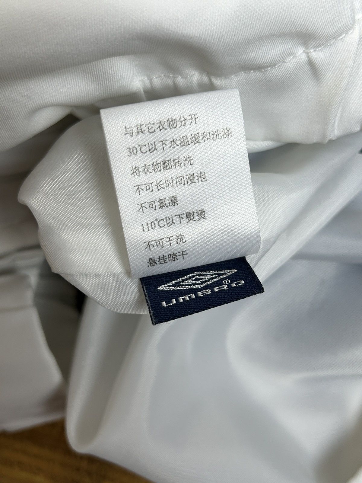 Umbro Umbro England 2007/09 Tracksuit Track Jacket Size M Size US M / EU 48-50 / 2 - 14 Thumbnail